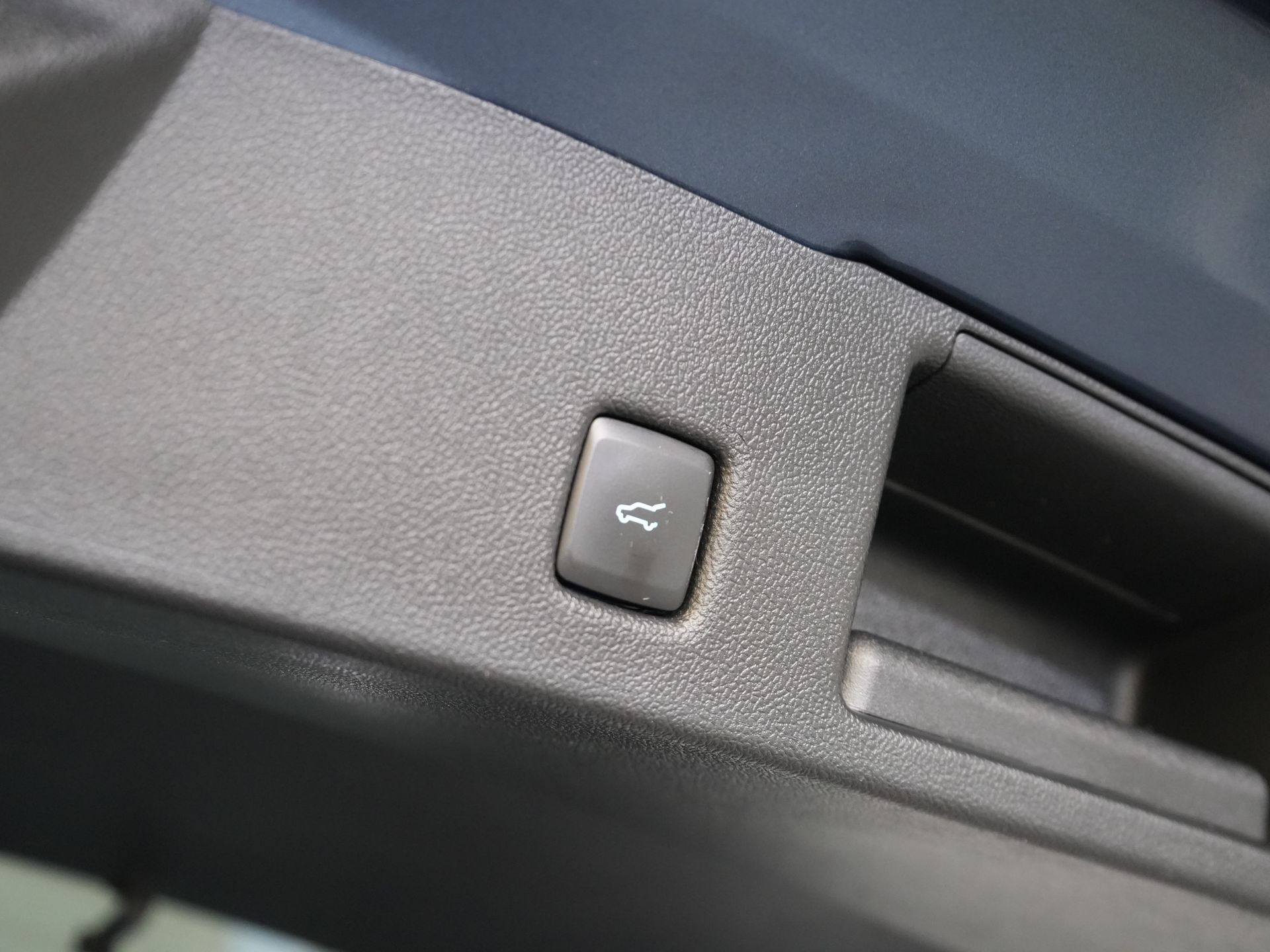 Ford Kuga SUV 2.5 PHEV 225 pk ST-Line LED/ Head-Up/ Adapt.cruise/ Standkachel/ Keyless/ Elek.klep/ Stoelverw/ Stuurverw./ Carplay/ Navi/ Clima 15