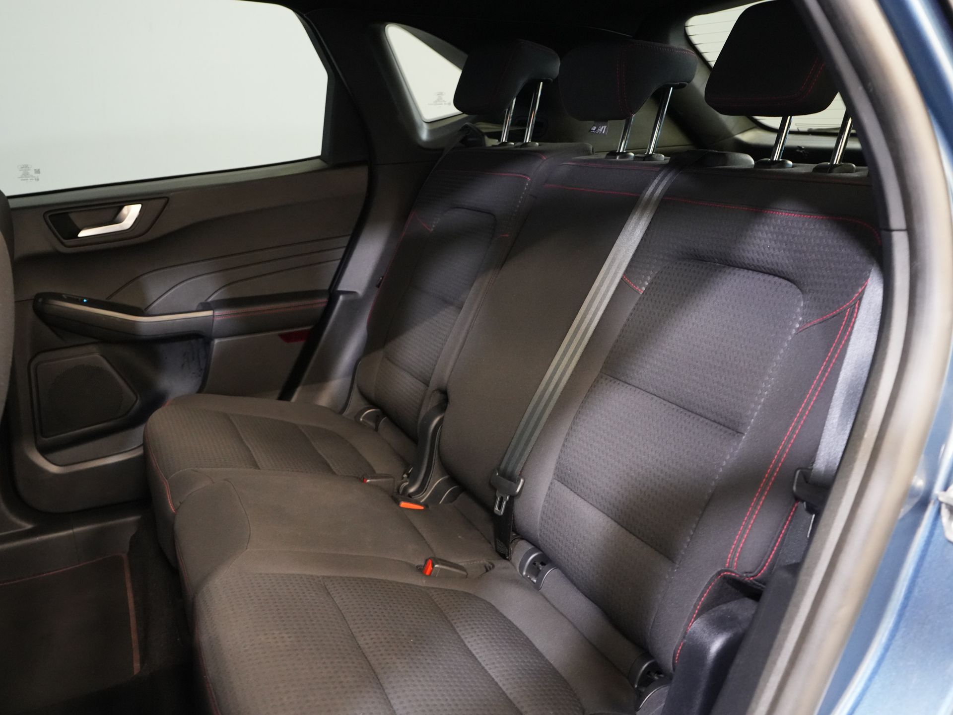 Ford Kuga SUV 2.5 PHEV 225 pk ST-Line LED/ Head-Up/ Adapt.cruise/ Standkachel/ Keyless/ Elek.klep/ Stoelverw/ Stuurverw./ Carplay/ Navi/ Clima 17