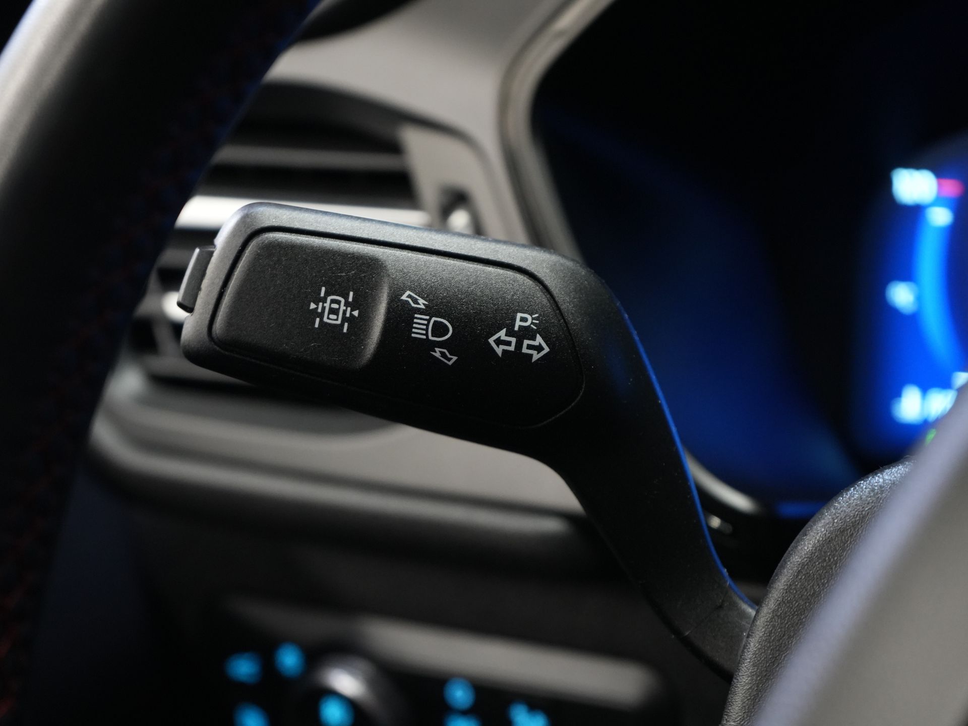 Ford Kuga SUV 2.5 PHEV 225 pk ST-Line LED/ Head-Up/ Adapt.cruise/ Standkachel/ Keyless/ Elek.klep/ Stoelverw/ Stuurverw./ Carplay/ Navi/ Clima 20