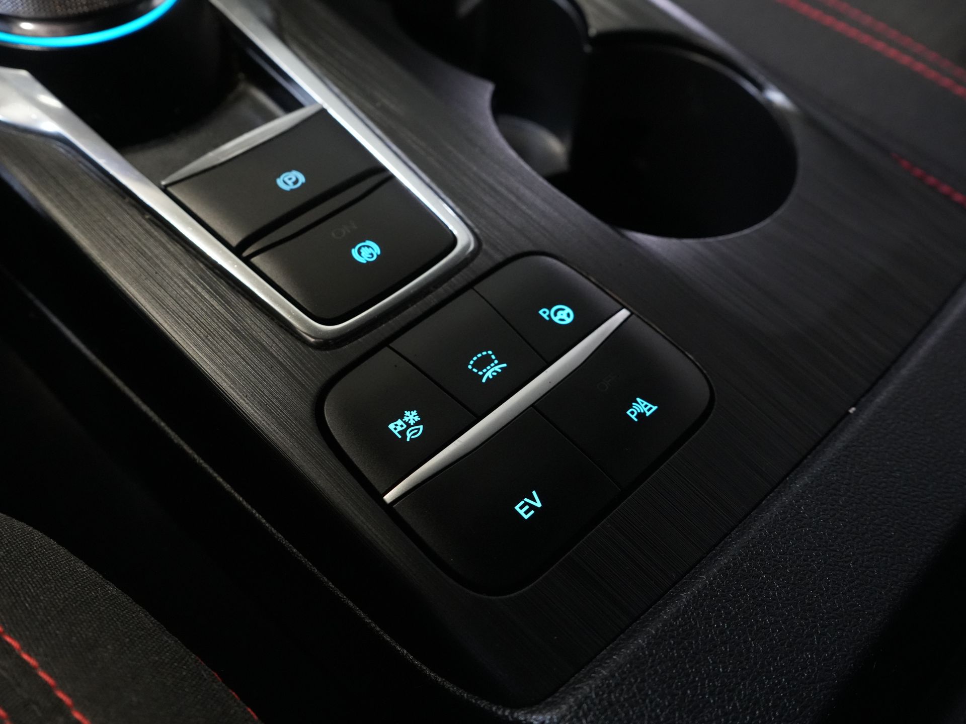 Ford Kuga SUV 2.5 PHEV 225 pk ST-Line LED/ Head-Up/ Adapt.cruise/ Standkachel/ Keyless/ Elek.klep/ Stoelverw/ Stuurverw./ Carplay/ Navi/ Clima 24