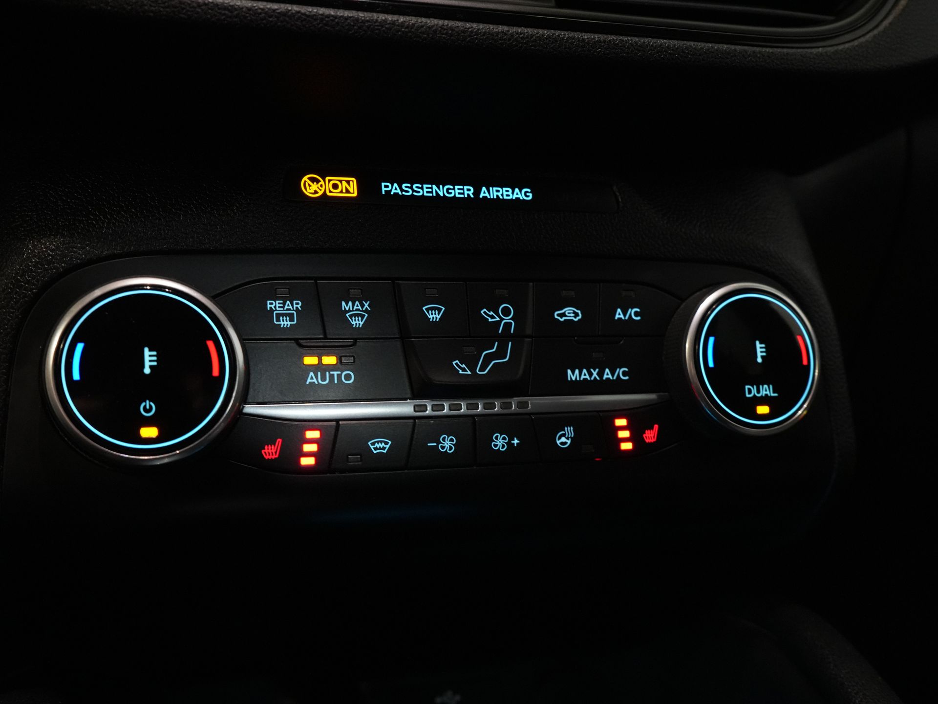 Ford Kuga SUV 2.5 PHEV 225 pk ST-Line LED/ Head-Up/ Adapt.cruise/ Standkachel/ Keyless/ Elek.klep/ Stoelverw/ Stuurverw./ Carplay/ Navi/ Clima 25