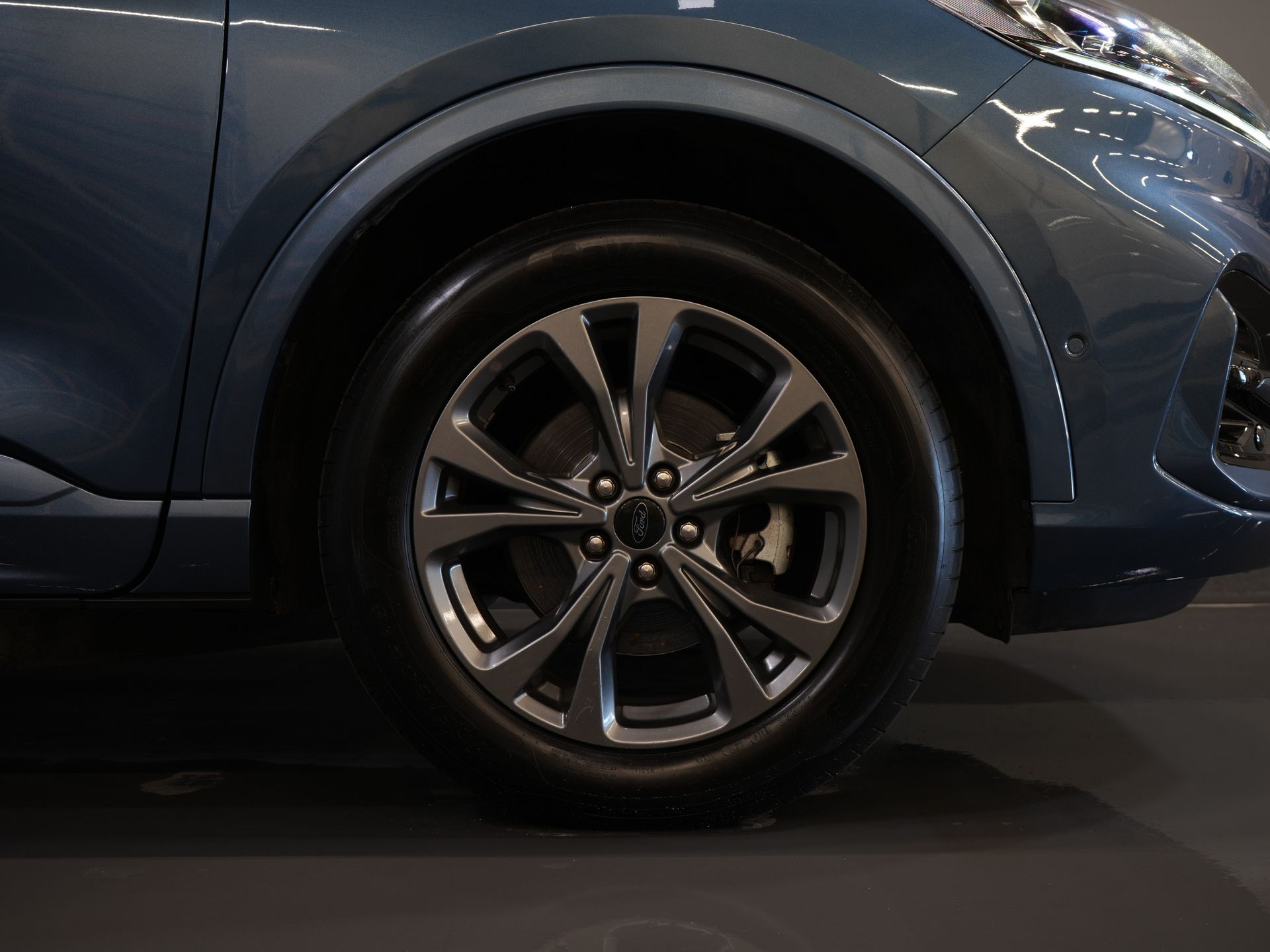 Ford Kuga SUV 2.5 PHEV 225 pk ST-Line LED/ Head-Up/ Adapt.cruise/ Standkachel/ Keyless/ Elek.klep/ Stoelverw/ Stuurverw./ Carplay/ Navi/ Clima 8