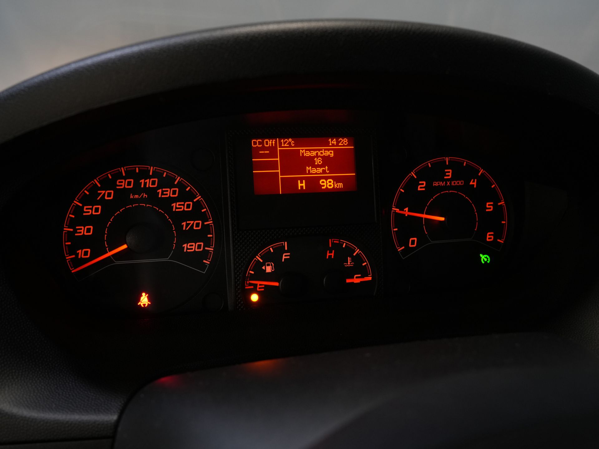 Citroën Jumper Bestelbus (Opel Movano) 2.2 140 pk L2H2 Betimmering/ Carplay/ 270Gr.Deuren/ Climate/ Camera/ Cruise/ Navi/ PDC/ Cruise 19