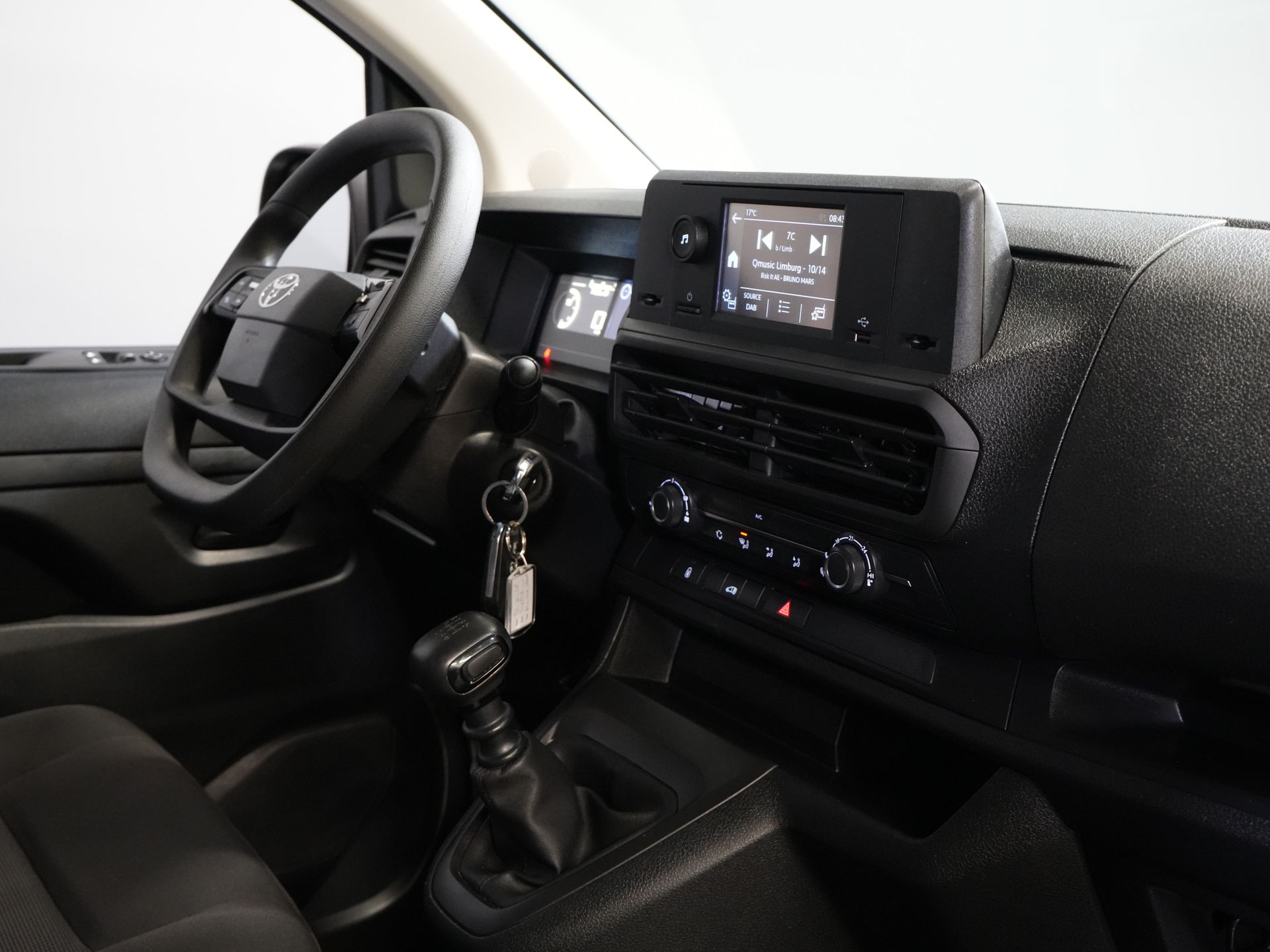 Toyota ProAce Worker Bestelbus 2.0 145 pk L3 2.5t Trekverm./ Cruise/ PDC/ DAB/ Airco 2