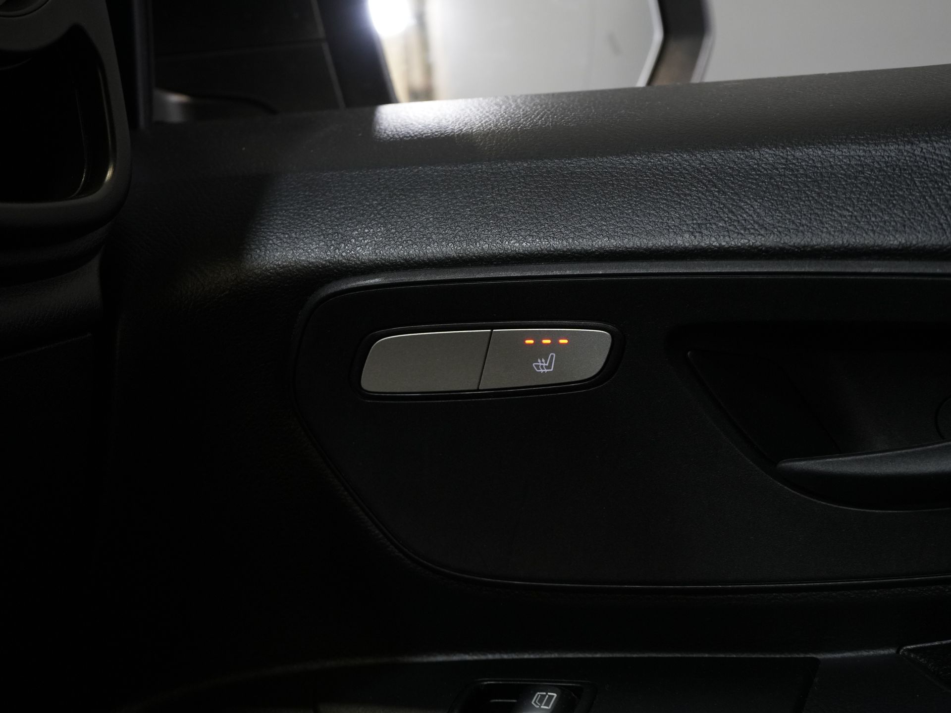 Mercedes-Benz Vito Bestelbus 116 CDI Aut. L3 2.5t Trekverm./ Stoelverw./ 270Gr.Deuren/ Camera/ Navi/ Cruise/ PDC/ Trekhaak 24