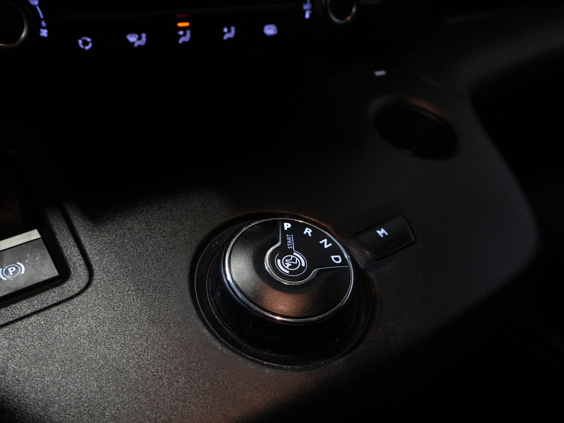 Peugeot Partner Bestelbus 1.5 HDI 130 pk Aut. L2 NL Auto/ 3Pers./ Carplay/ Airco/ Navi/ Imperiaal/ Cruise/ PDC/ DAB/ Trekhaak 19