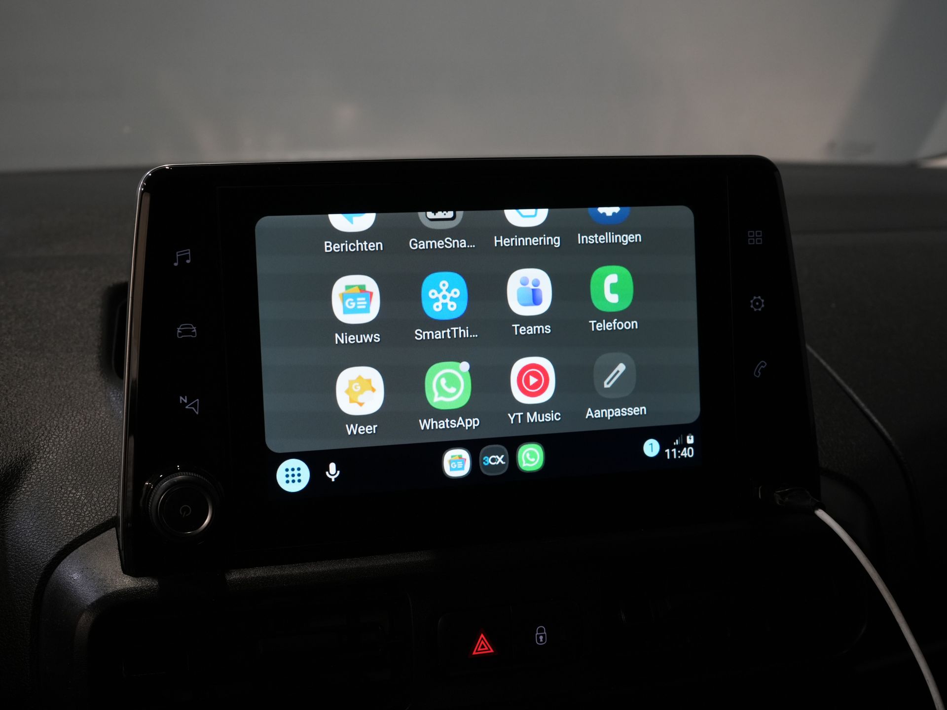 Peugeot Partner Bestelbus 1.5 HDI 130 pk Aut. L2 NL Auto/ 3Pers./ Carplay/ Airco/ Navi/ Imperiaal/ Cruise/ PDC/ DAB/ Trekhaak 25