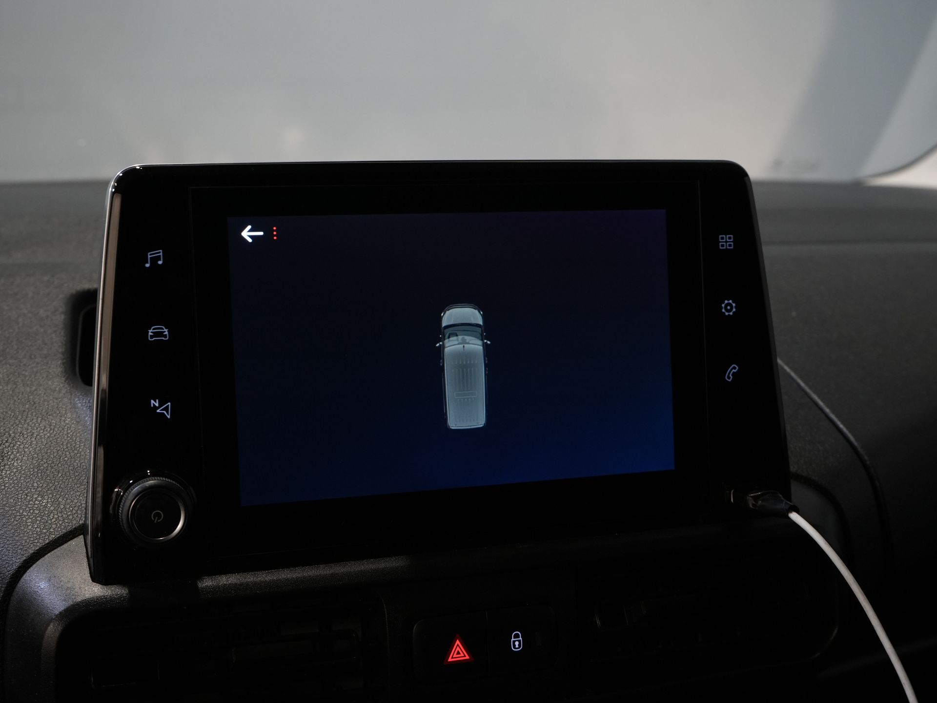Peugeot Partner Bestelbus 1.5 HDI 130 pk Aut. L2 NL Auto/ 3Pers./ Carplay/ Airco/ Navi/ Imperiaal/ Cruise/ PDC/ DAB/ Trekhaak 26
