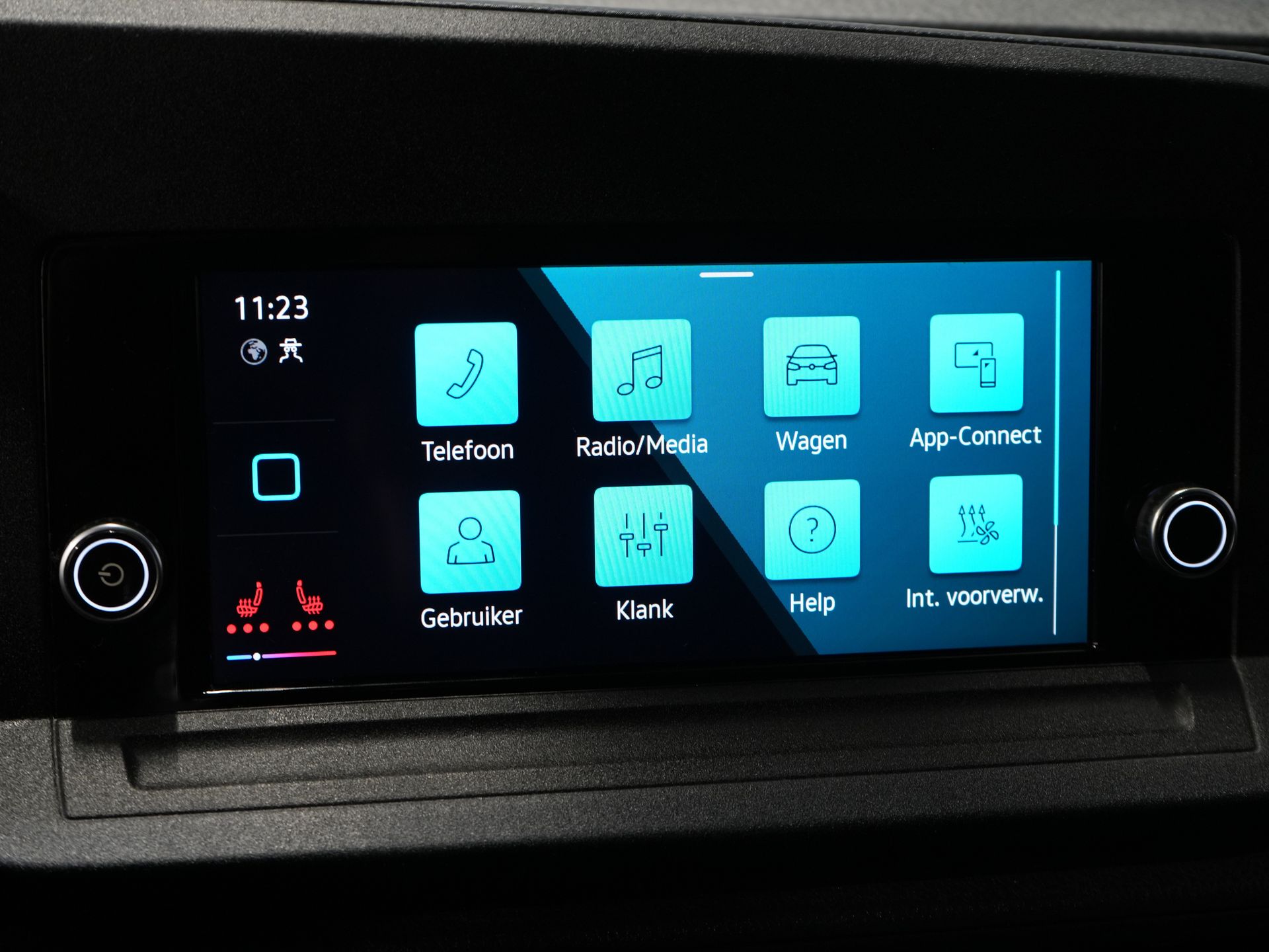 Volkswagen Caddy Cargo Bestelbus 2.0 TDI 125 pk DSG Aut. Standkachel/ Stoelverw./ Carplay/ PDC/ 16” LMV/ Trekhaak/ Dakrails 21