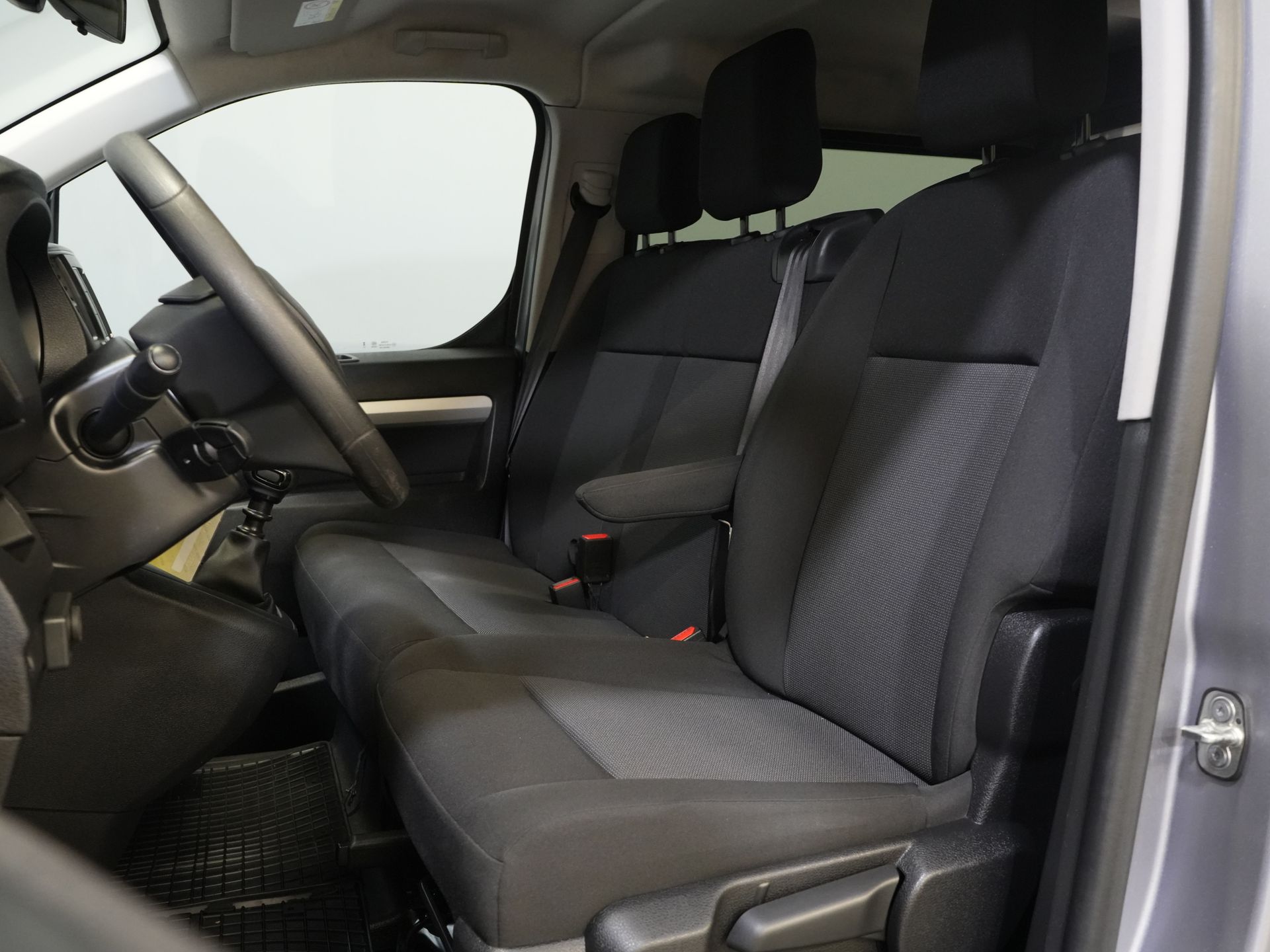 Peugeot Expert Bestelbus (Fiat Scudo) 2.0 MJ 145 pk DC Dubbel Cabine 6 Pers./ Camera/ Cruise/ PDC/ DAB/ Airco 11