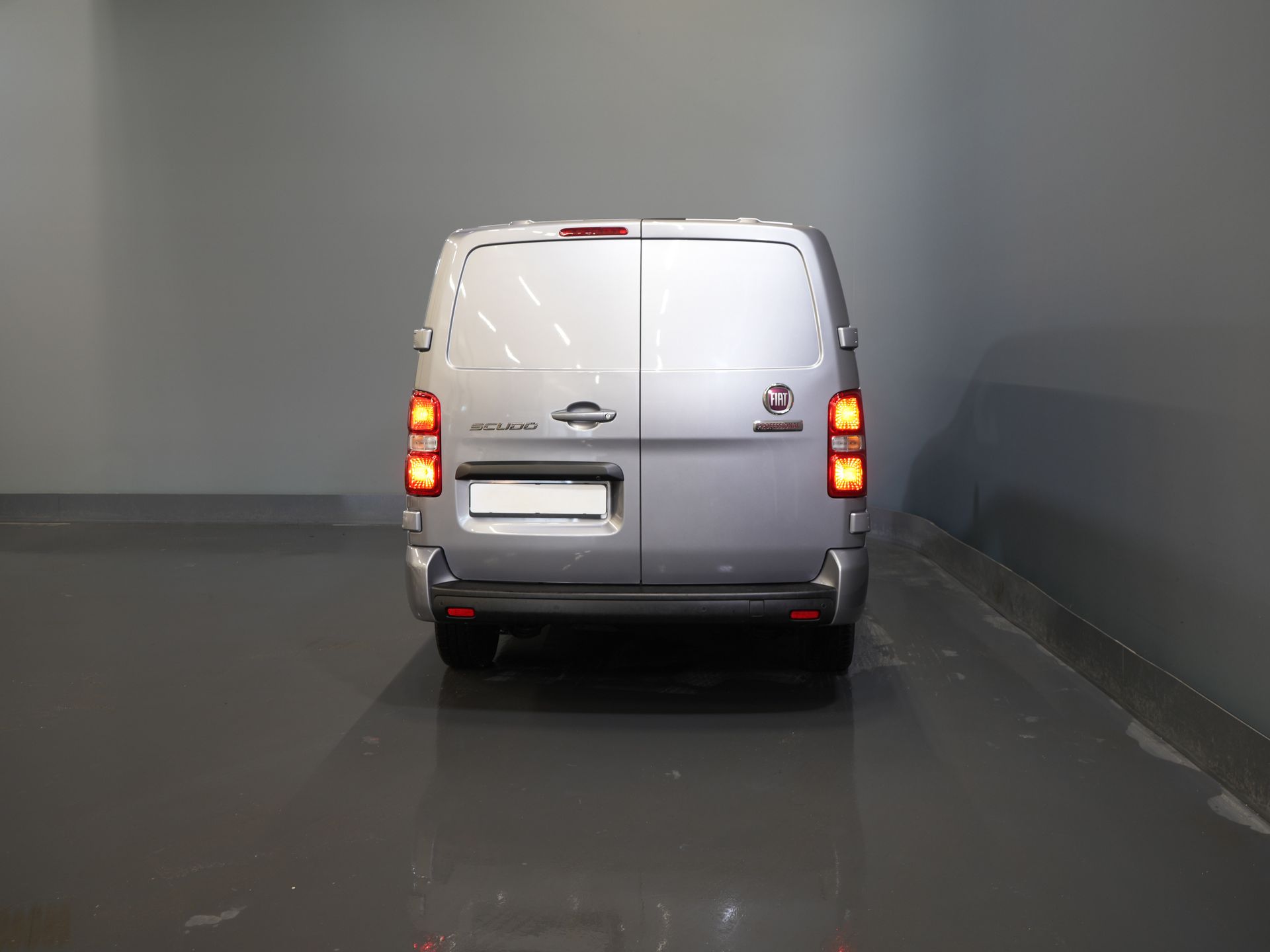 Peugeot Expert Bestelbus (Fiat Scudo) 2.0 MJ 145 pk DC Dubbel Cabine 6 Pers./ Camera/ Cruise/ PDC/ DAB/ Airco 5