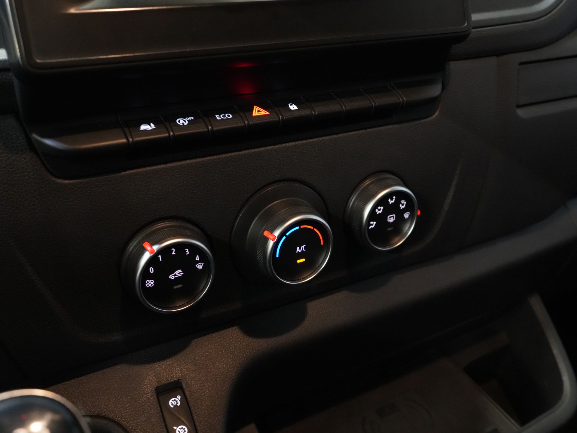 Opel Movano Bestelbus 2.3 Turbo 150 pk L2H2 Carplay/ 270Gr.Deuren/ Airco/ Camera/ PDC/ Trekhaak 21