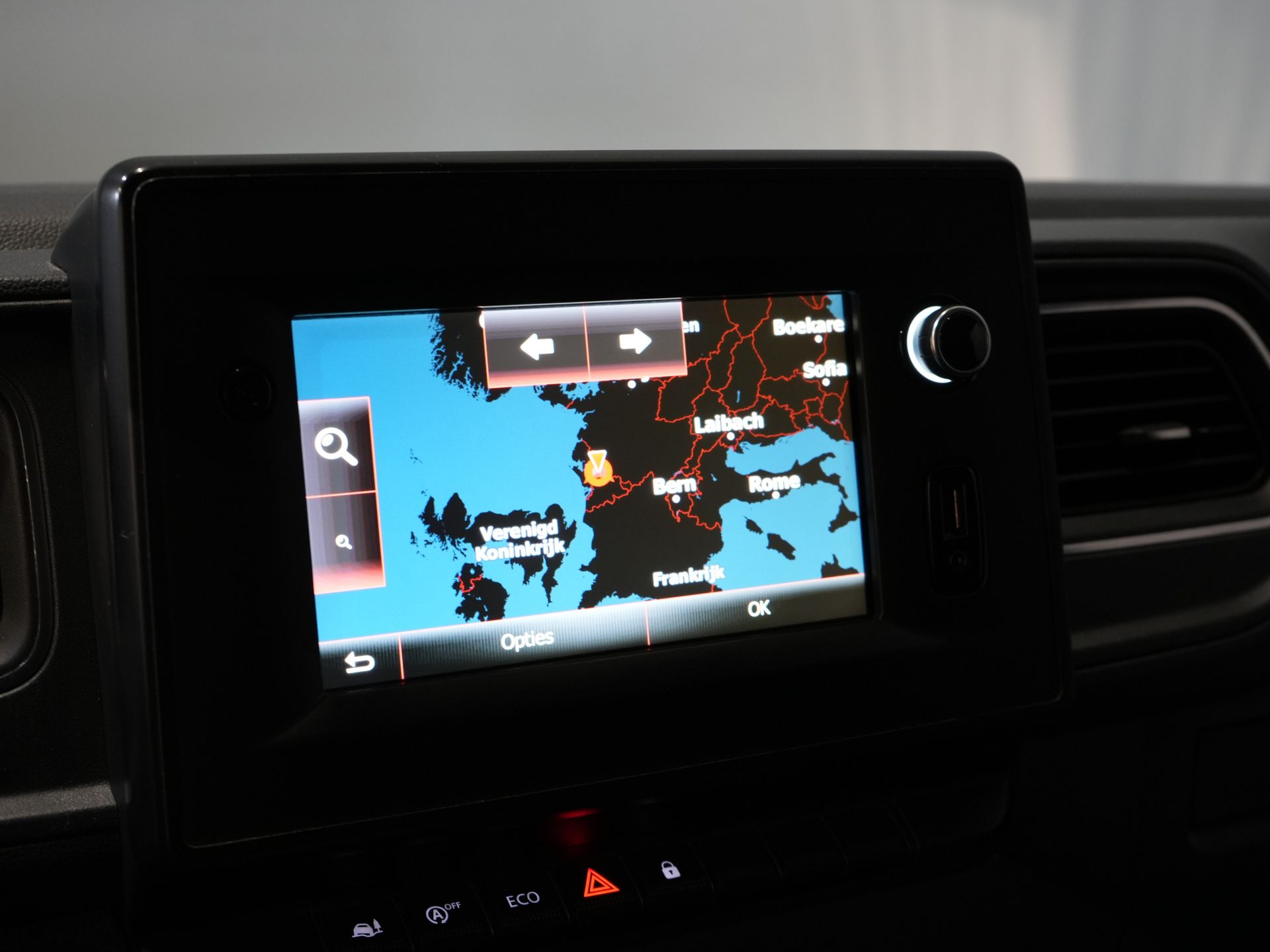 Opel Movano Bestelbus 2.3 Turbo 150 pk L2H2 Carplay/ 270Gr.Deuren/ Airco/ Camera/ PDC/ Trekhaak 23