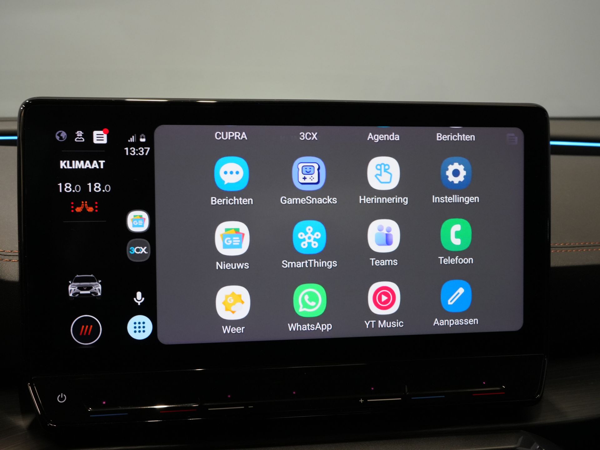 CUPRA Formentor SUV 1.4 e-Hybrid VZ Performance 245 pk Elek.Klep/ Memory/ Carplay/ Navi/ Stoelverw./ Stuurverw./ Adapt.Cruise/ Camera/ Climate/ 19'' 33