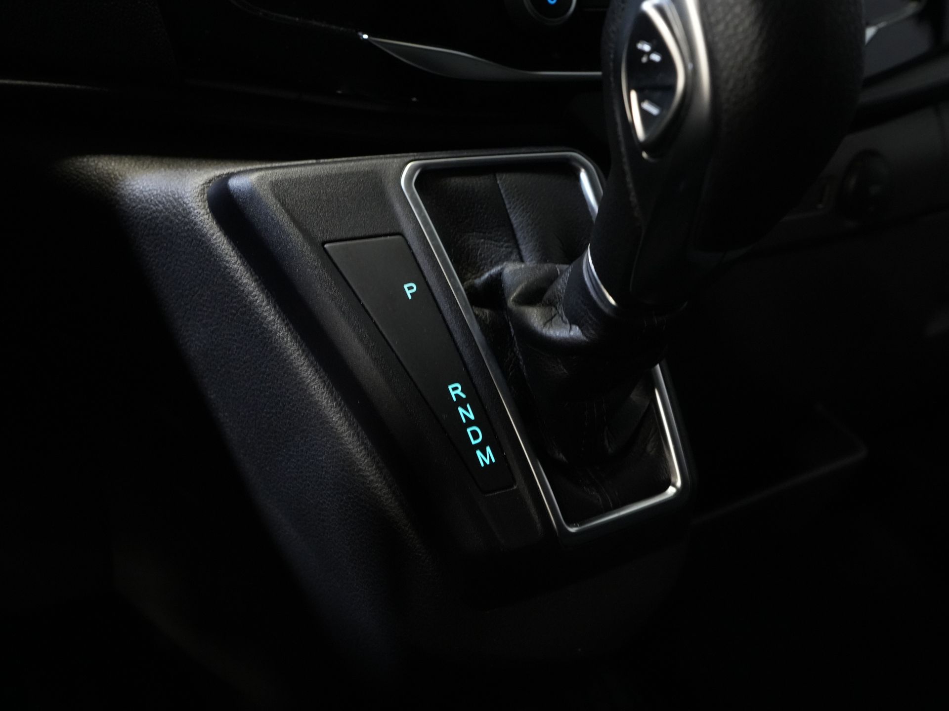 Ford Transit Bestelbus 2.0 TDCI 170 pk Aut. L3H2 Adapt.Cruise/ Bi-Xenon/ 360Gr.Camera/ Carplay/ Climate/ PDC/ Trekhaak 20