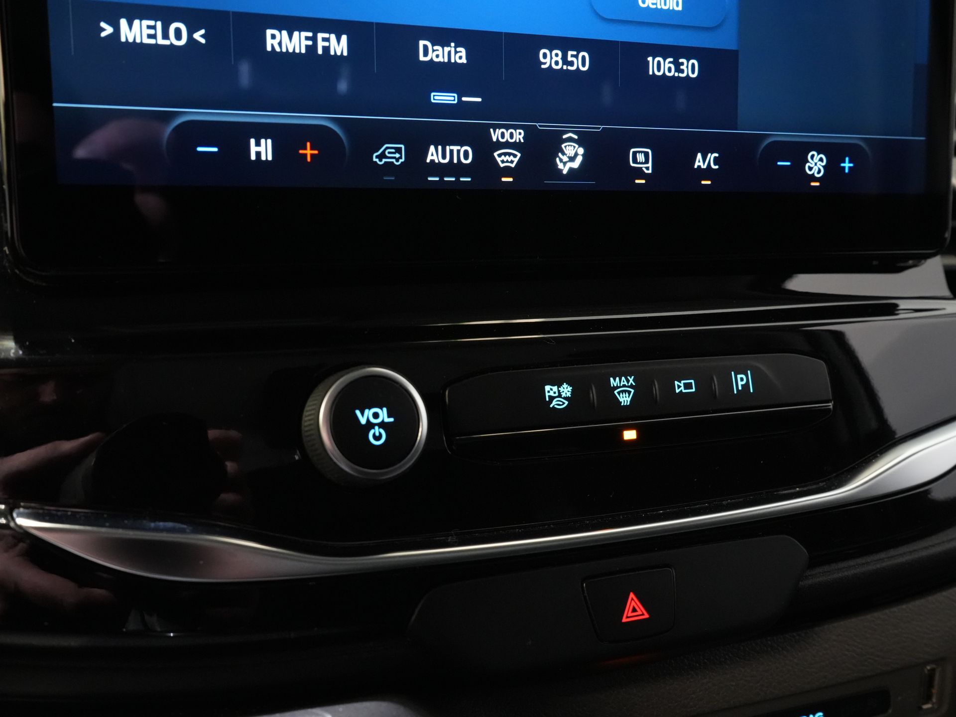 Ford Transit Bestelbus 2.0 TDCI 170 pk Aut. L3H2 Adapt.Cruise/ Bi-Xenon/ 360Gr.Camera/ Carplay/ Climate/ PDC/ Trekhaak 21