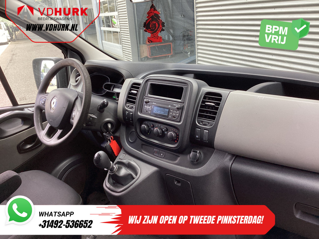 Renault Trafic Bestelbus 1.6 dCi 145 pk Stoelverw./ Airco/ Cruise/ PDC/ Trekhaak 2