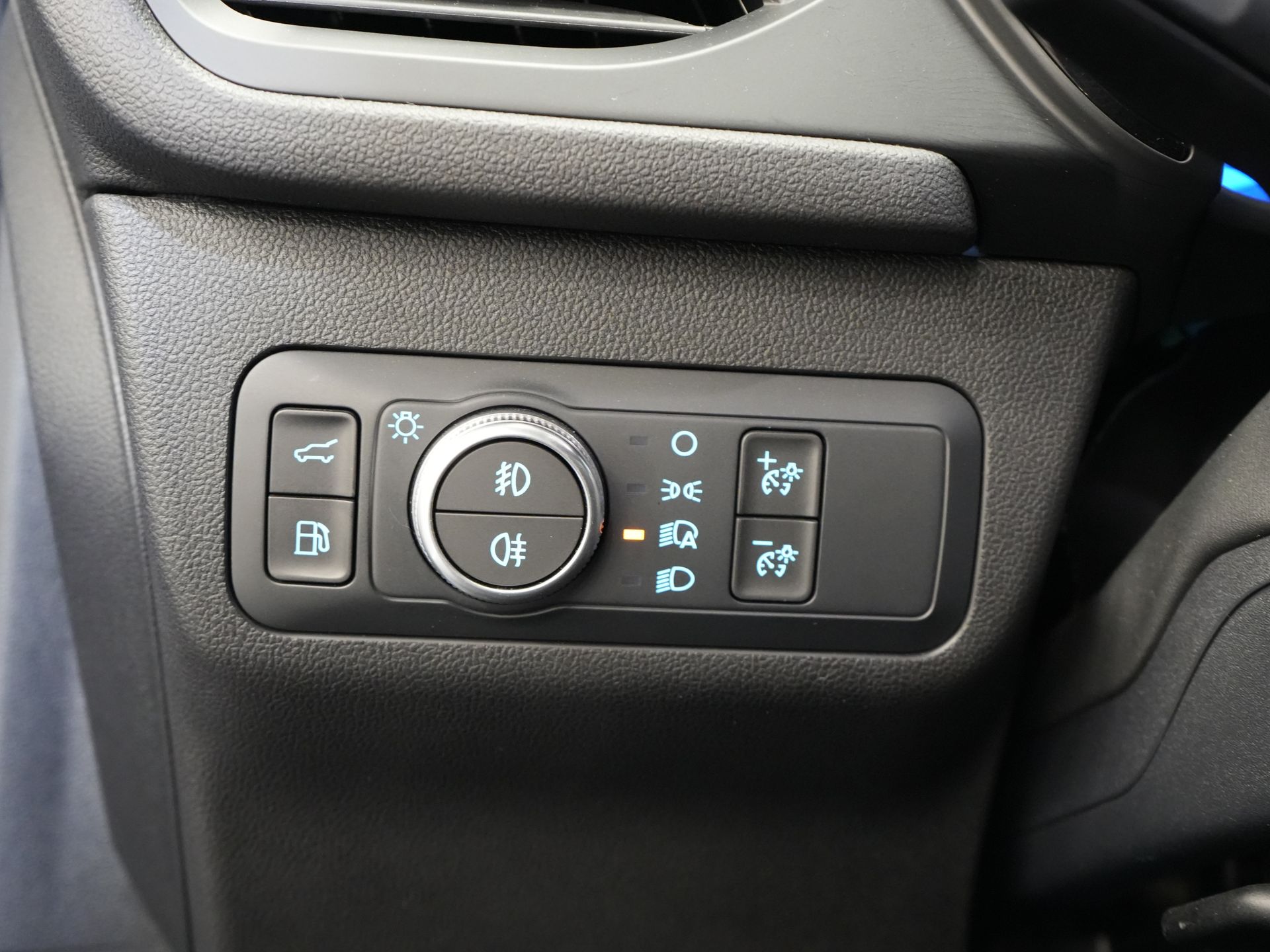 Ford Kuga SUV 2.5 PHEV 225 pk ST-Line LED/ Head-Up/ Adapt.cruise/ Keyless/ Elek.klep/ Stoelverw/ Stuurverw./ Carplay/ Navi/ Climate/ PDC 19