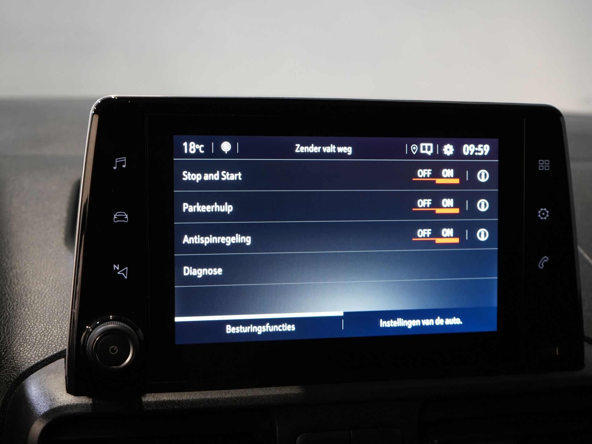 Opel Combo Bestelbus 1.5D 130 pk Aut. L2 Stoelverw./ Würth/ Carplay/ Navi/ Climate/ PDC/ Cruise 24