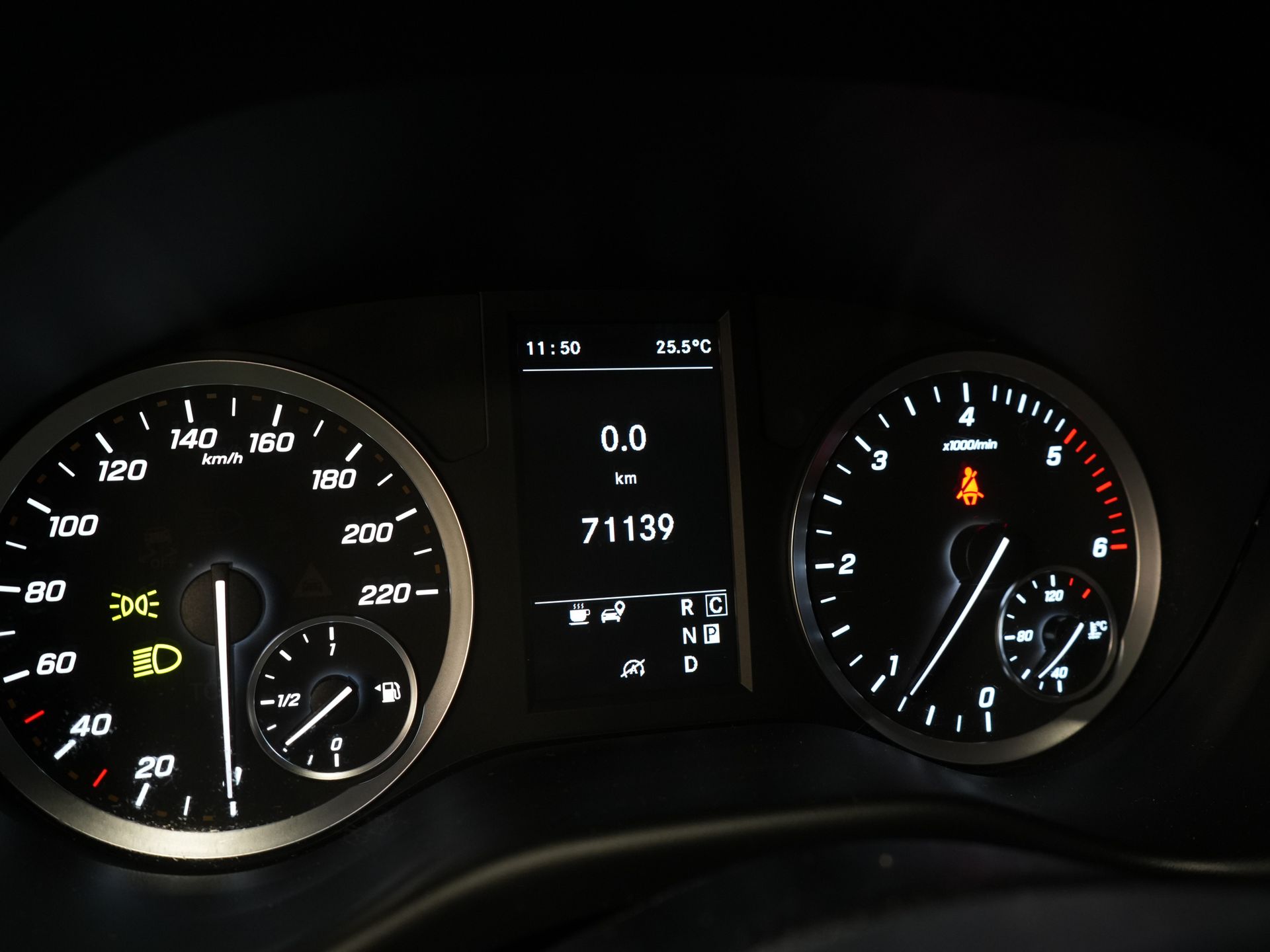 Mercedes-Benz Vito Bestelbus 119 CDI Aut. XL L3 LED/ Standkachel/ Stoelverw./ Carplay/ Navi/ Camera/ PDC/ LMV/ Cruise/ Trekhaak/ Airco 23