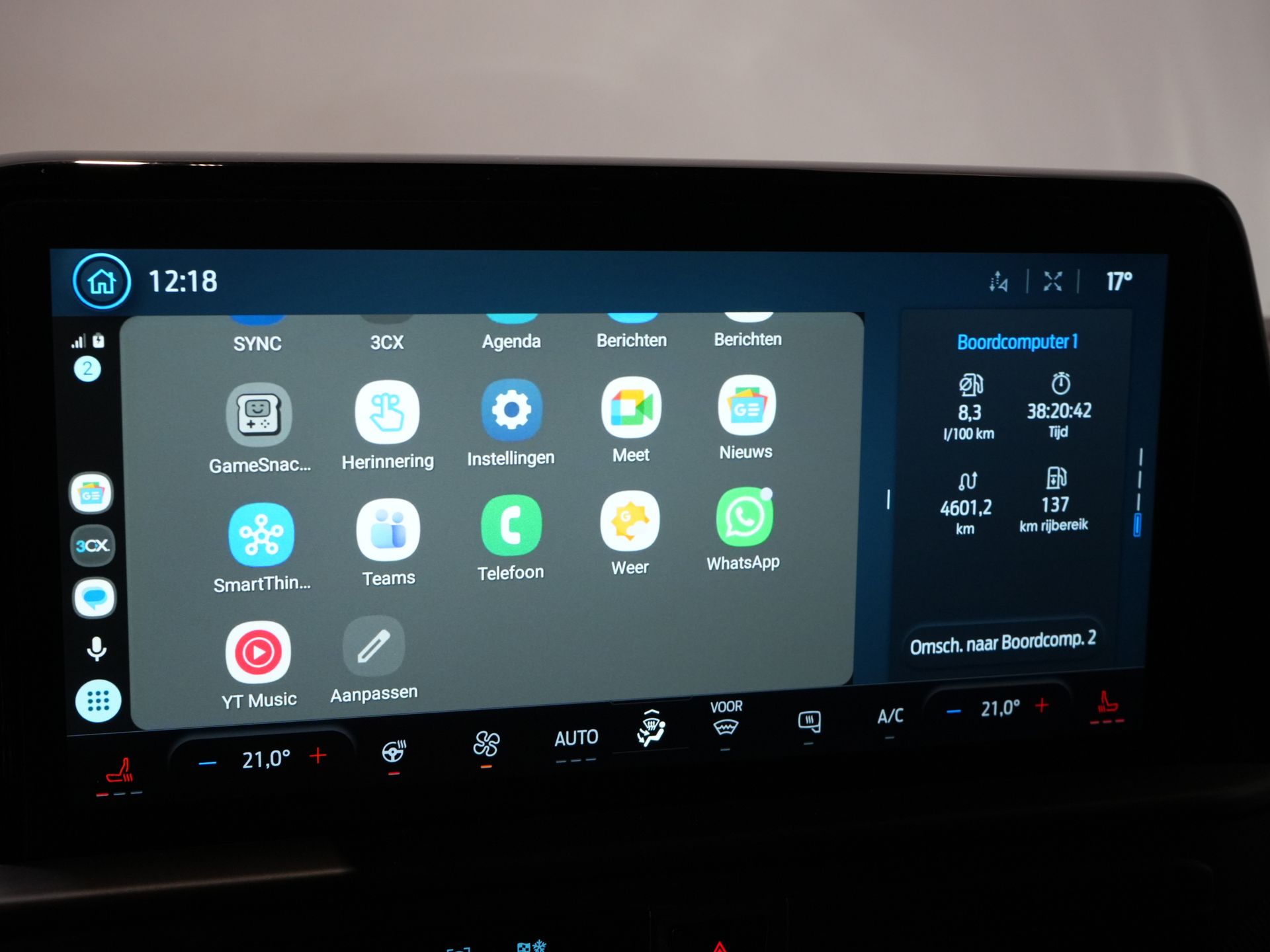 Ford Transit Custom Bestelbus 2.0 TDCI 150 pk L2 Limited Adapt.Cruise/ LED/ Stoelverw./ Stuurverw./ Carplay/ PDC/ Camera 24