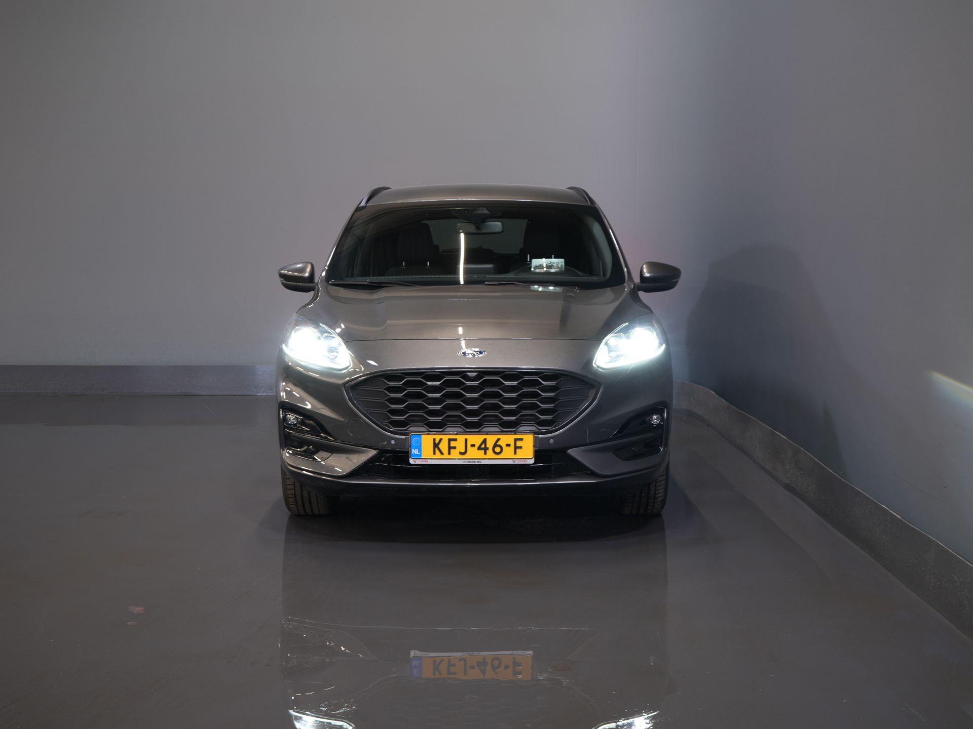 Ford Kuga SUV 2.5 PHEV 225 pk ST-Line LED/ Head-Up/ Adapt.cruise/ Keyless/ Elek.klep/ Stoelverw/ Stuurverw./ Carplay/ Navi/ Climate/ PDC 6
