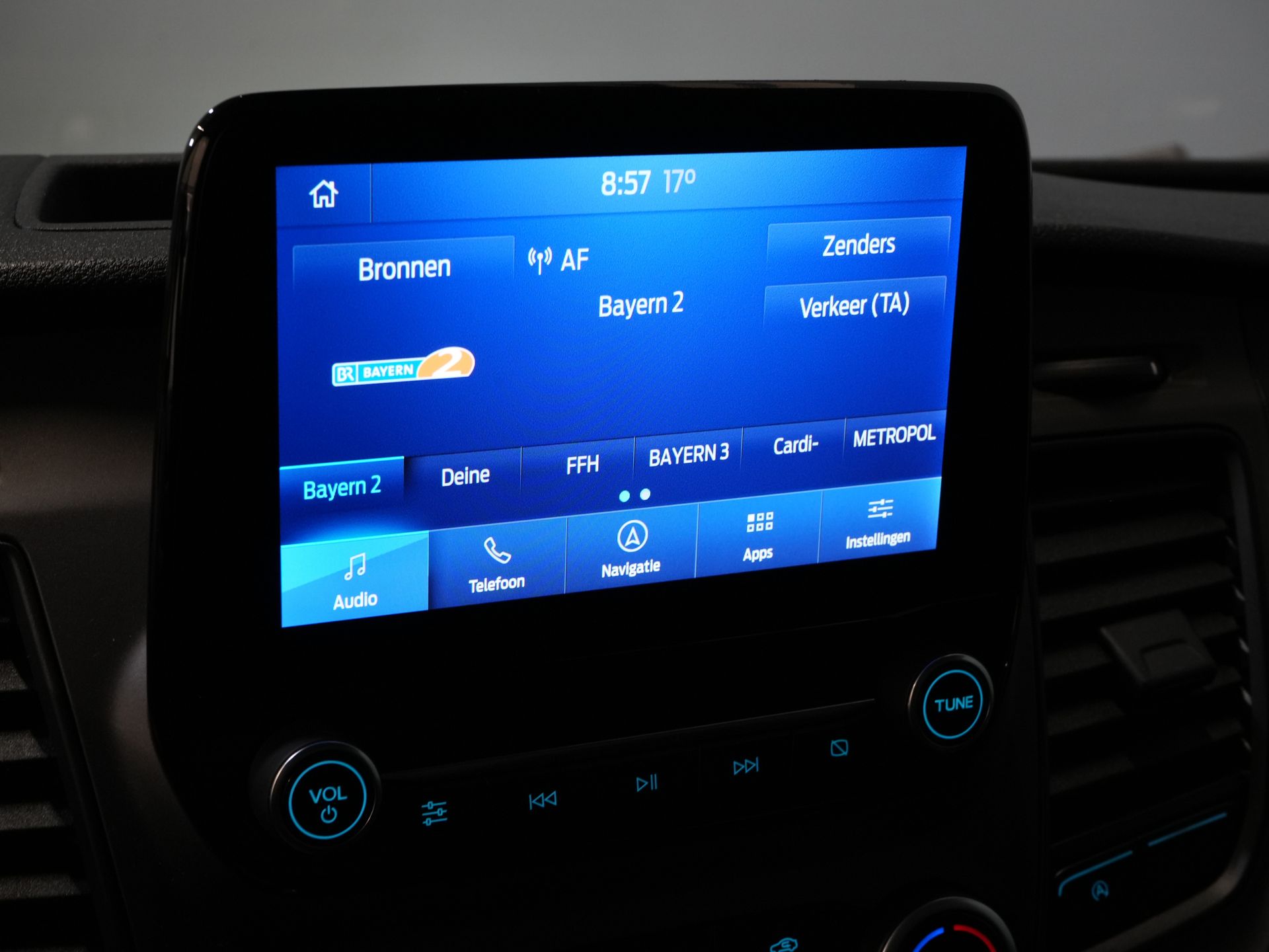 Ford Transit Bestelbus 350 2.0 TDCI 185 pk Aut. L3H3 Riem V.V/ 2xSchuifdeur/ Bi-Xenon/ Elek.Stoel/ Carplay/ Stoelverw./ Camera/ Cruise/ PDC/ Navi 20