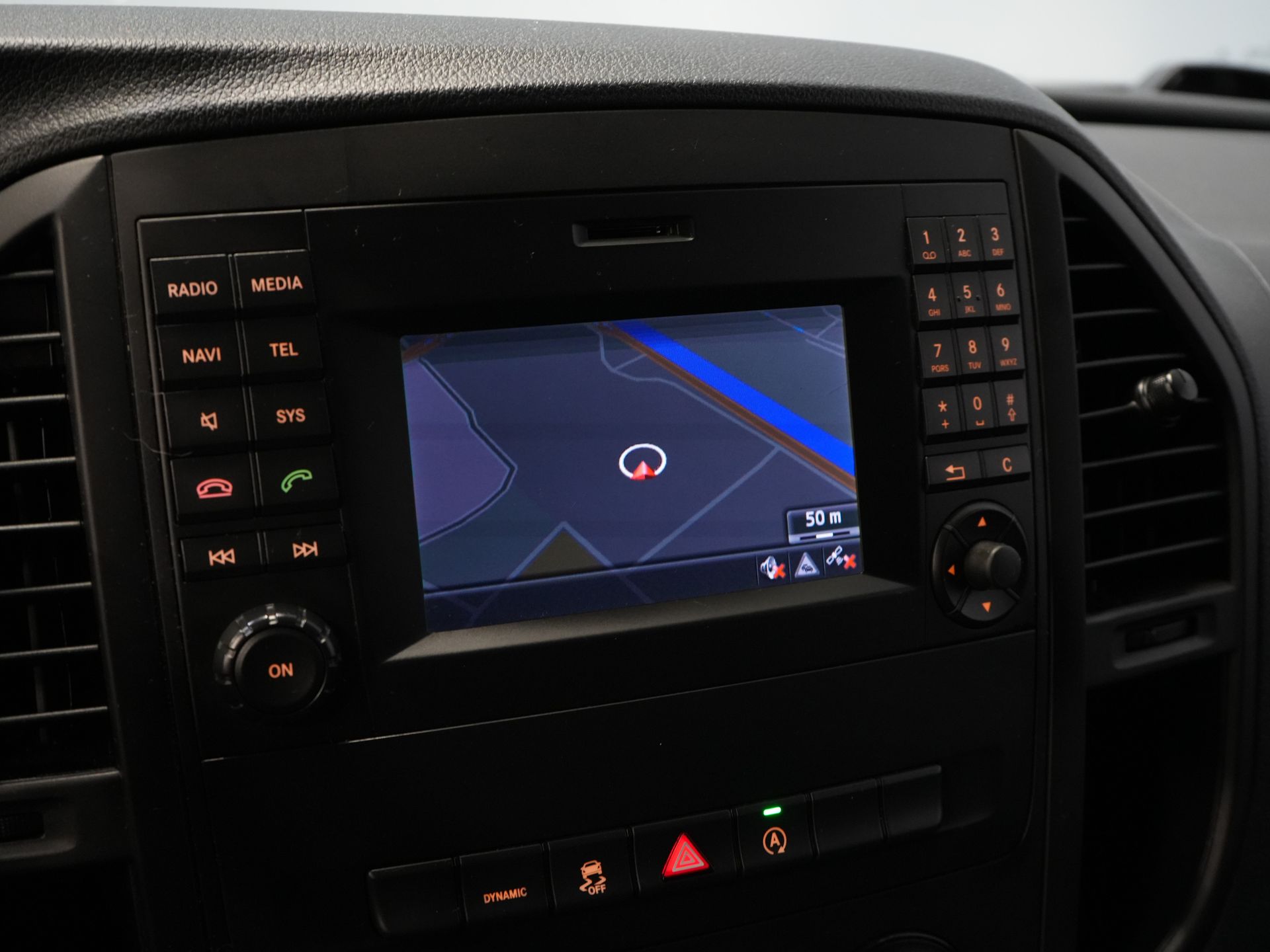 Mercedes-Benz Vito Bestelbus 114 CDI Aut. L2 NL Auto/ Cruise/ Navi/ Camera/ Airco/ PDC/ Sidebars 22