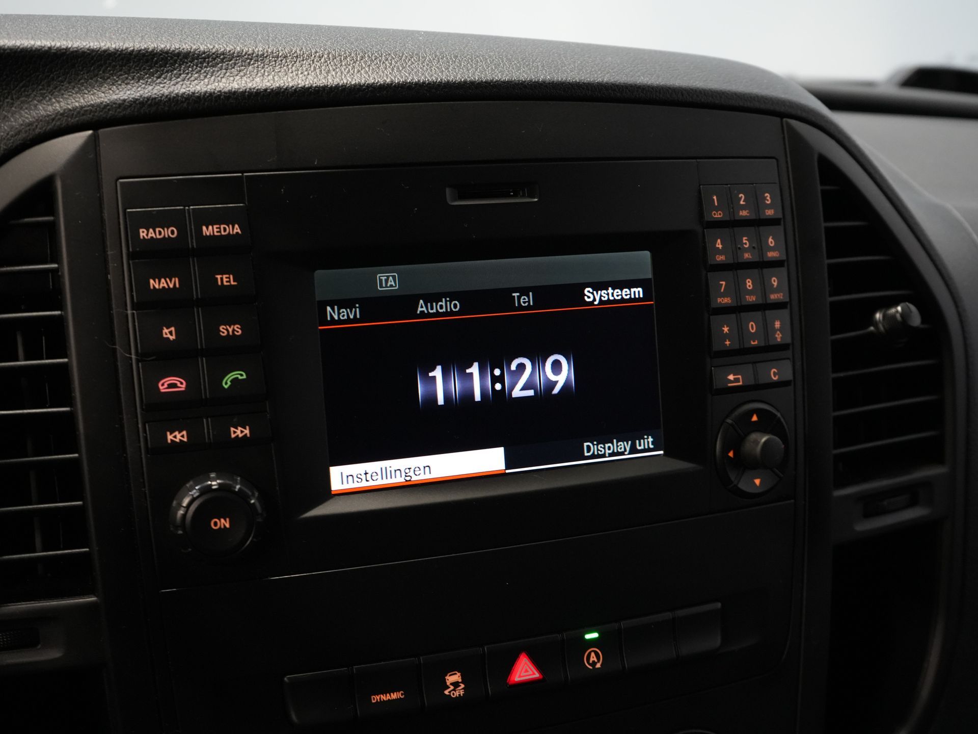 Mercedes-Benz Vito Bestelbus 114 CDI Aut. L2 NL Auto/ Cruise/ Navi/ Camera/ Airco/ PDC/ Sidebars 23