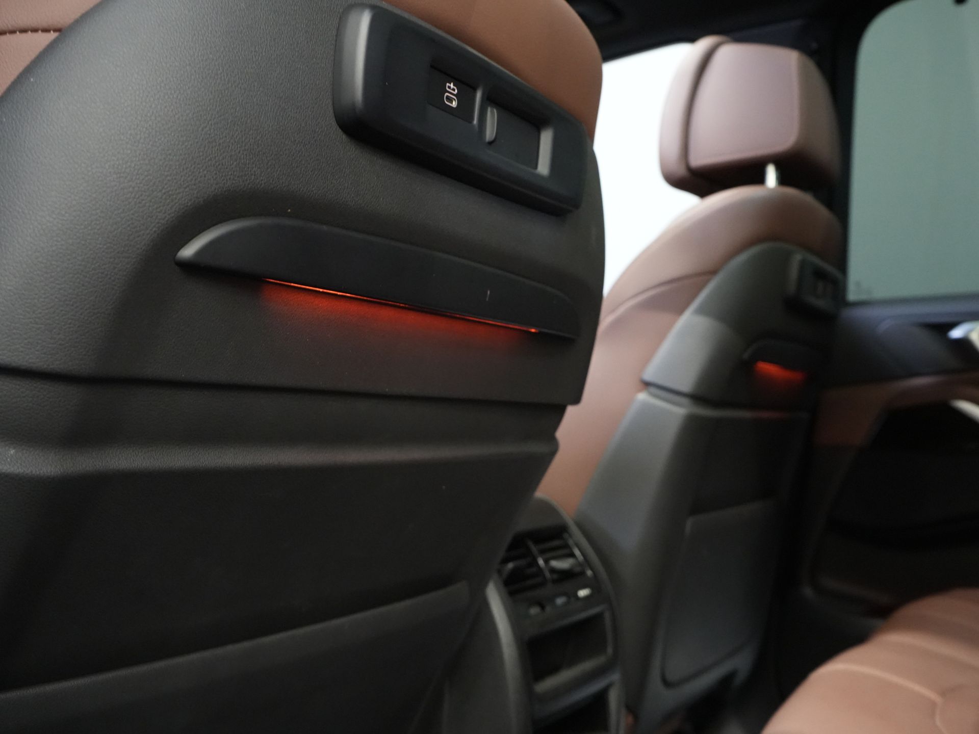 BMW X5 SUV xDrive45e High Executive MPack/ Pano/ Memory/ Stoelvent./ Elek.Klep/ Elek.Trekhaak/ Leder/ Adapt.Cruise/ 21