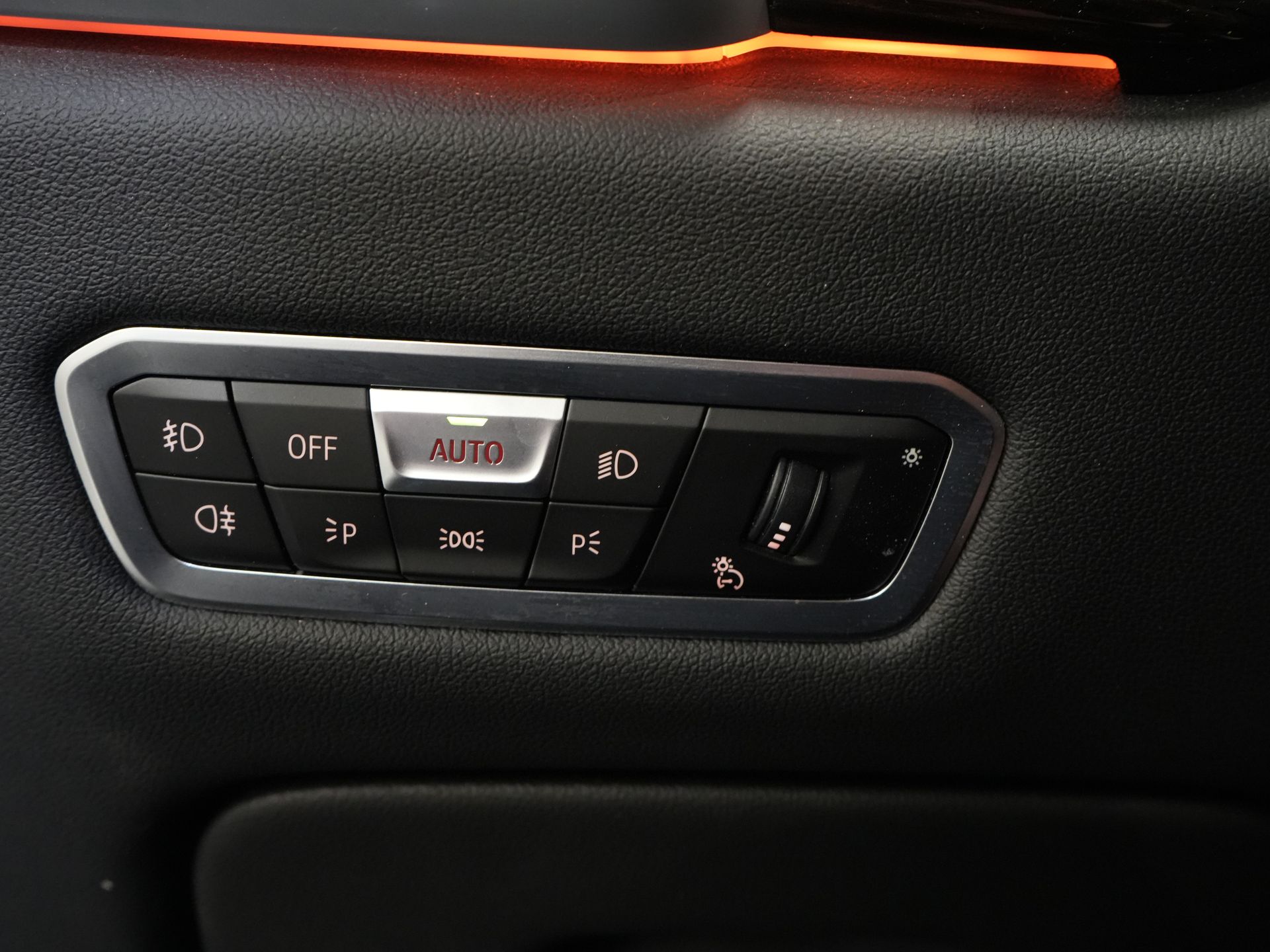 BMW X5 SUV xDrive45e High Executive MPack/ Pano/ Memory/ Stoelvent./ Elek.Klep/ Elek.Trekhaak/ Leder/ Adapt.Cruise/ 21