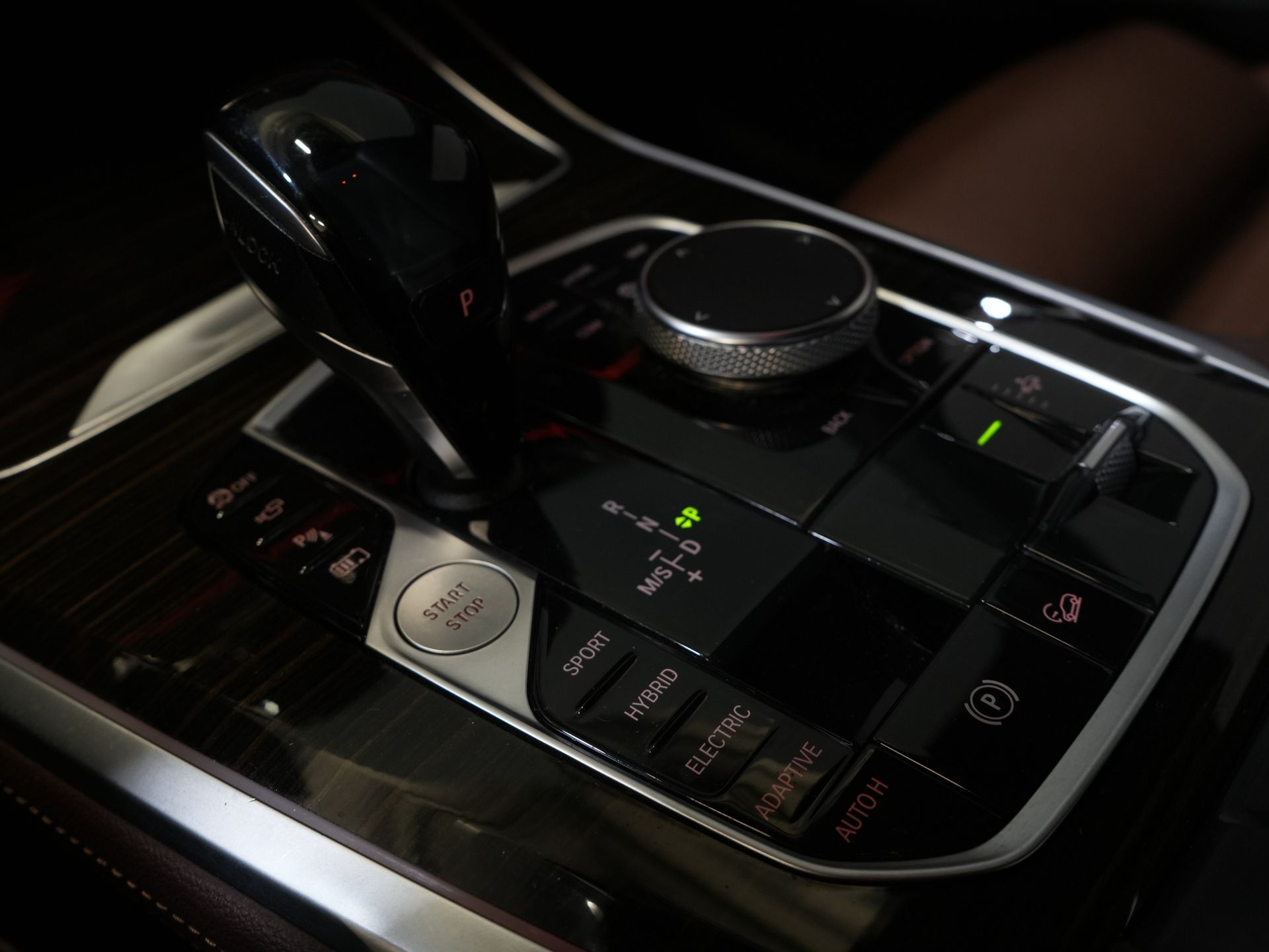 BMW X5 SUV xDrive45e High Executive MPack/ Pano/ Memory/ Stoelvent./ Elek.Klep/ Elek.Trekhaak/ Leder/ Adapt.Cruise/ 21