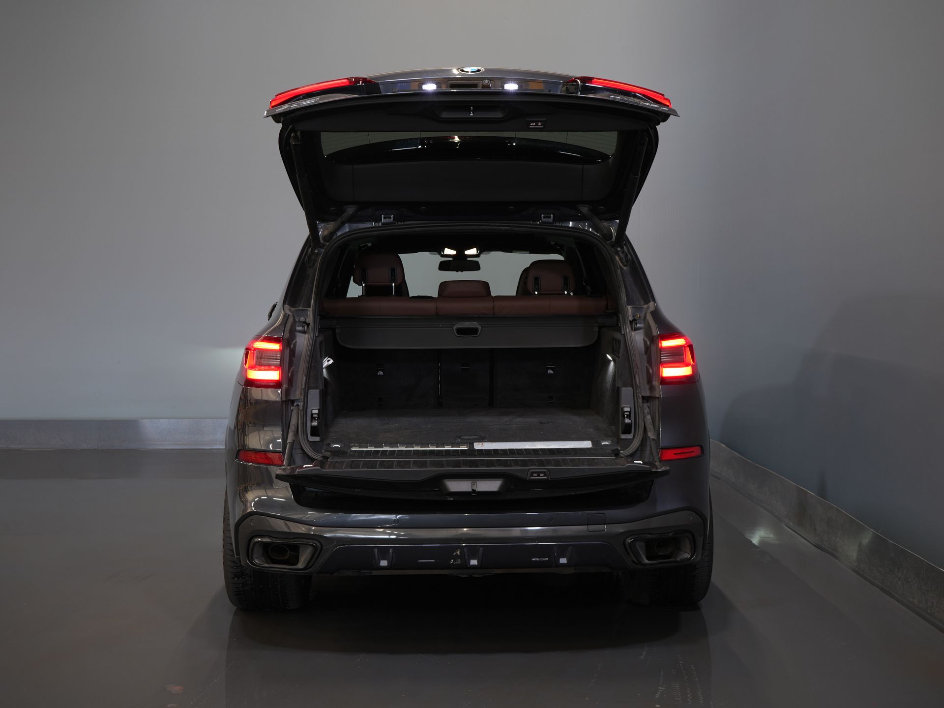 BMW X5 SUV xDrive45e High Executive MPack/ Pano/ Memory/ Stoelvent./ Elek.Klep/ Elek.Trekhaak/ Leder/ Adapt.Cruise/ 21