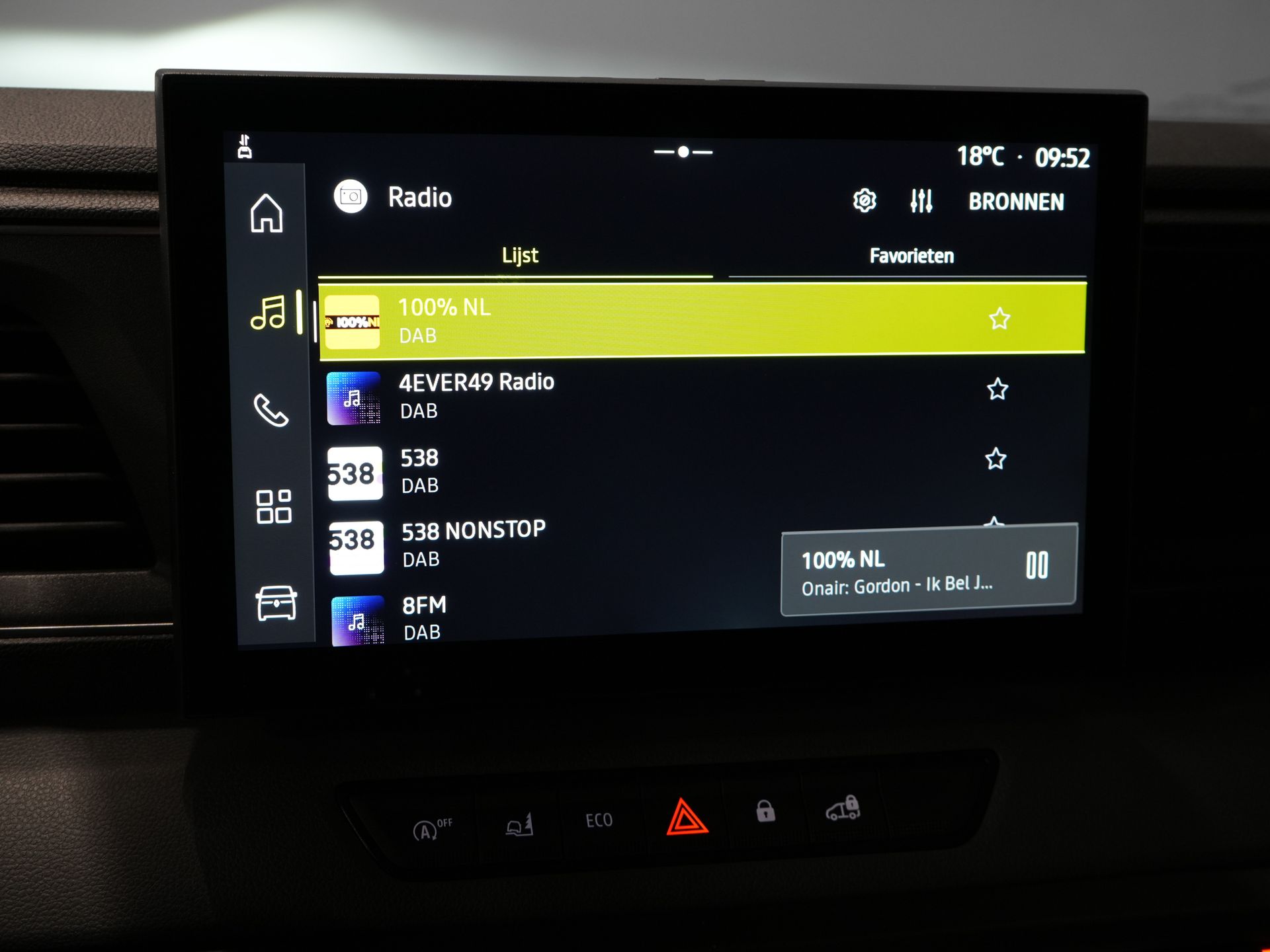 Renault Master Bestelbus 2.0 dCi 130 pk L2H2 LED/ Carplay/ Trekhaak/ Camera/ Cruise/ PDC/ Airco 22