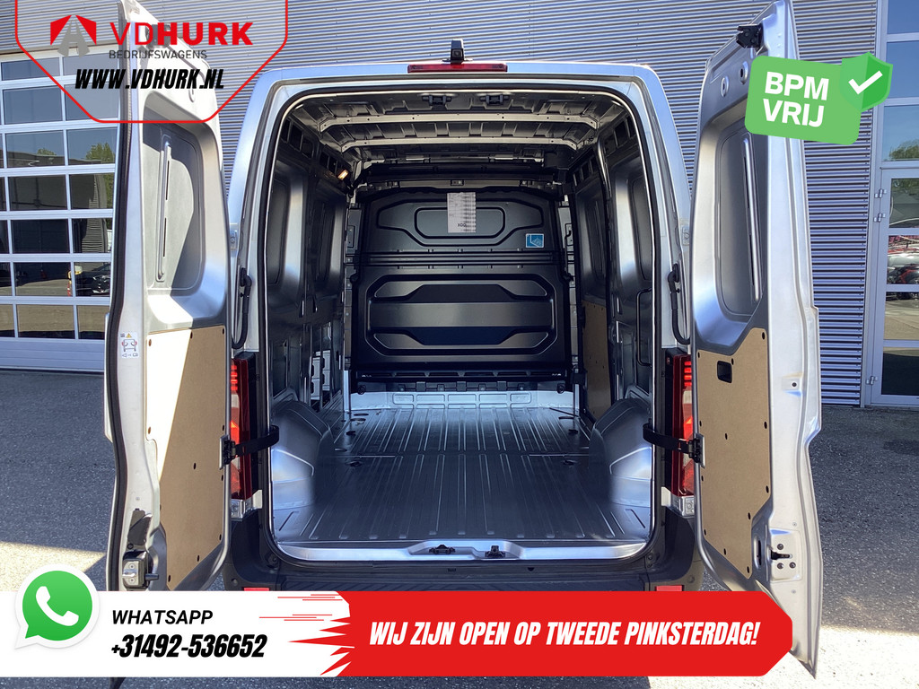 Renault Master Bestelbus 2.0 dCi 130 pk L2H2 LED/ Carplay/ Trekhaak/ Camera/ Cruise/ PDC/ Airco 4