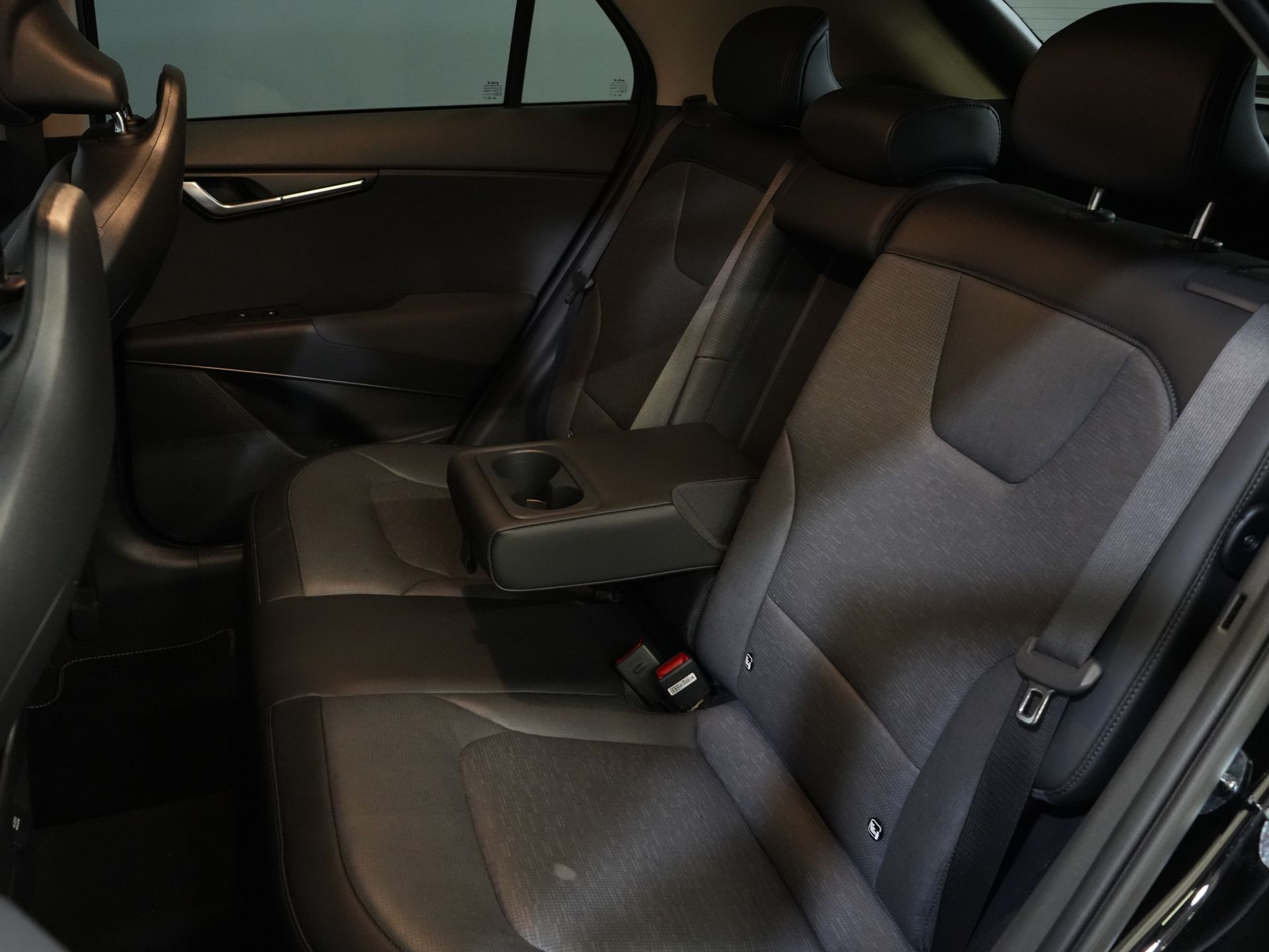 Kia Niro SUV 1.6 GDi PHEV Executive Line Harman Kardon/ Stoelvent./ 18