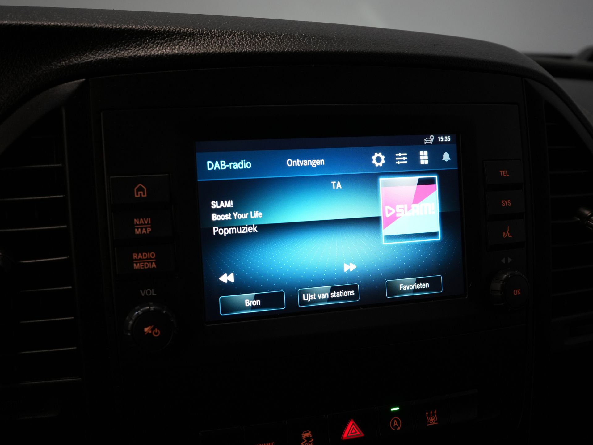 Mercedes-Benz Vito Bestelbus 119 CDI Aut. XL L3 LED/ Standkachel/ Stoelverw./ Carplay/ Camera/ Trekhaak/ PDC/ Cruise 25