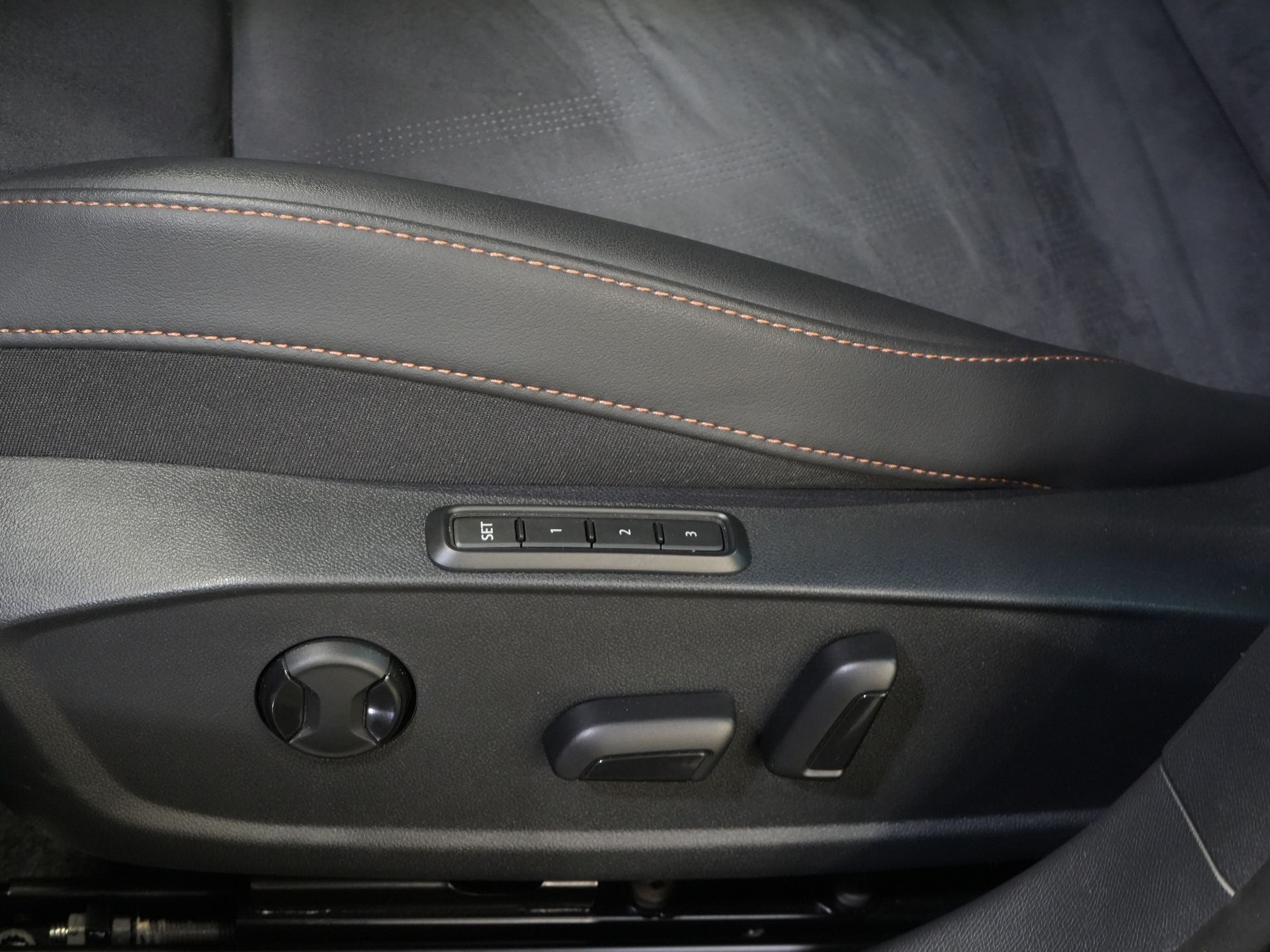 CUPRA Formentor SUV 1.5 TSI e-Hybrid 272 pk VZ Performance Pano/ Sennheiser/ Memory/ Elek.Klep./ Matrix/ Adapt.Cruise/ Stoelverw./ Carplay/ Stuurver 37