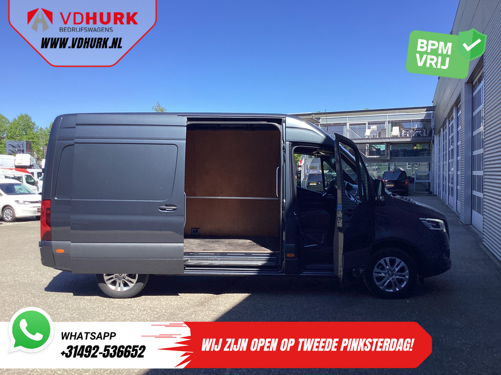 Mercedes-Benz Sprinter Bestelbus 315 CDI Aut. L2H2 3.5t Trekverm./ LED/ Gev.Stoel/ 10,25” MBUX/ Climate/ Stoelverw./ Carplay/ Navi/ Cruise/ Camera/ PDC/ Trekhaak 5