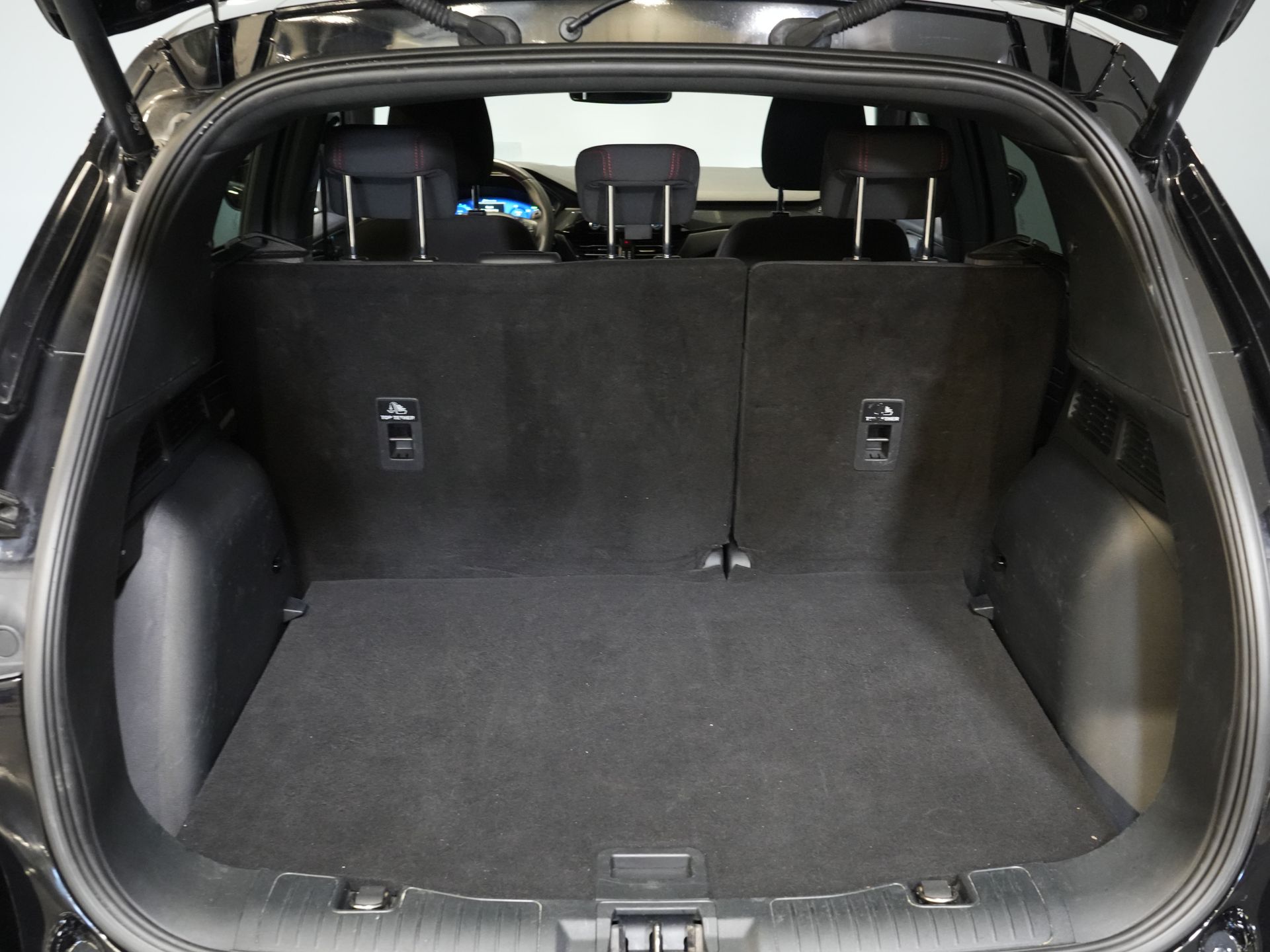 Ford Kuga SUV 2.5 PHEV 225 pk ST-Line LED/ Head-Up/ Adapt.cruise/ Keyless/ Elek.klep/ Stoelverw/ Stuurverw./ Carplay/ Navi/ Climate/ PDC 14