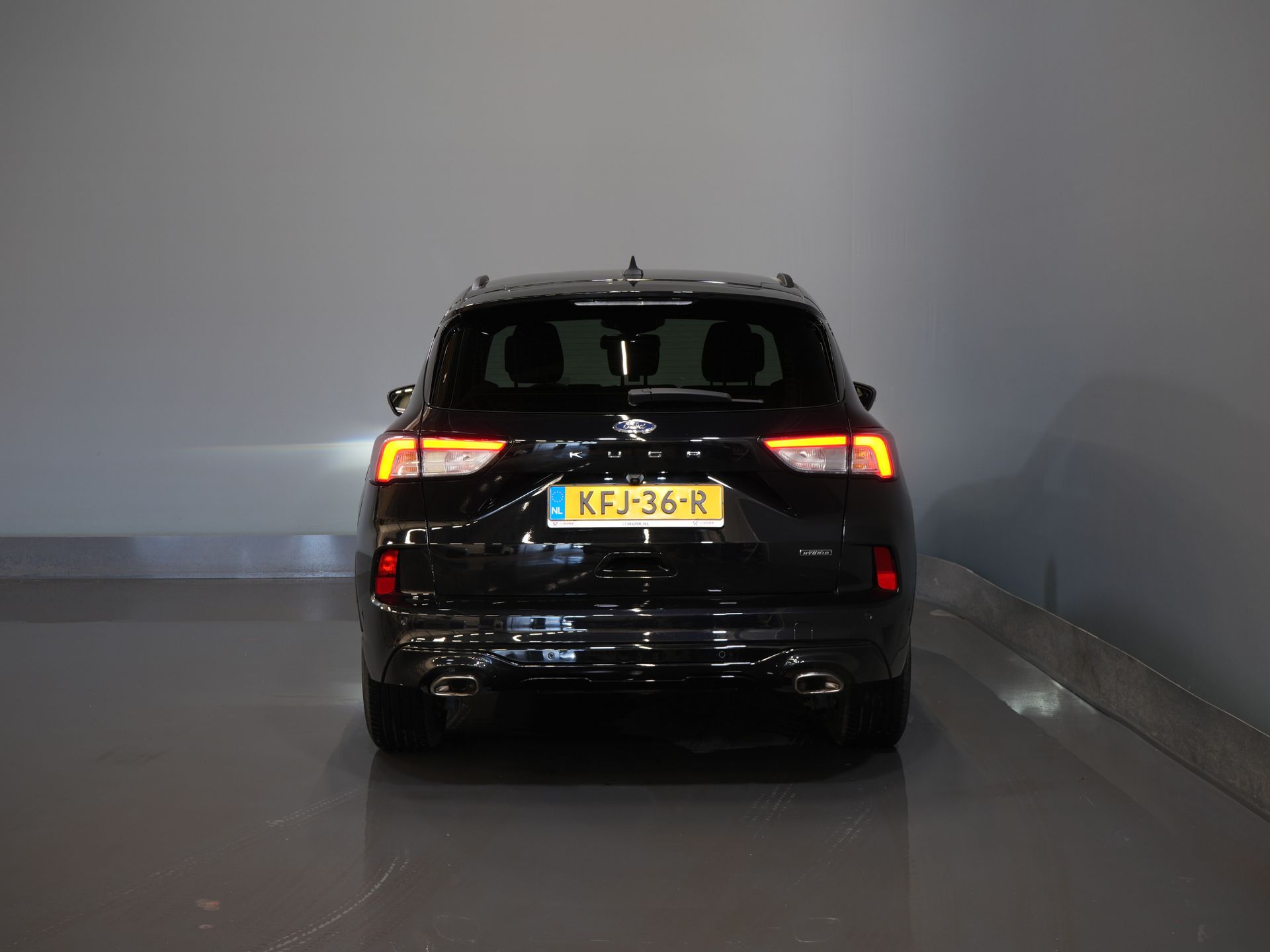 Ford Kuga SUV 2.5 PHEV 225 pk ST-Line LED/ Head-Up/ Adapt.cruise/ Keyless/ Elek.klep/ Stoelverw/ Stuurverw./ Carplay/ Navi/ Climate/ PDC 5