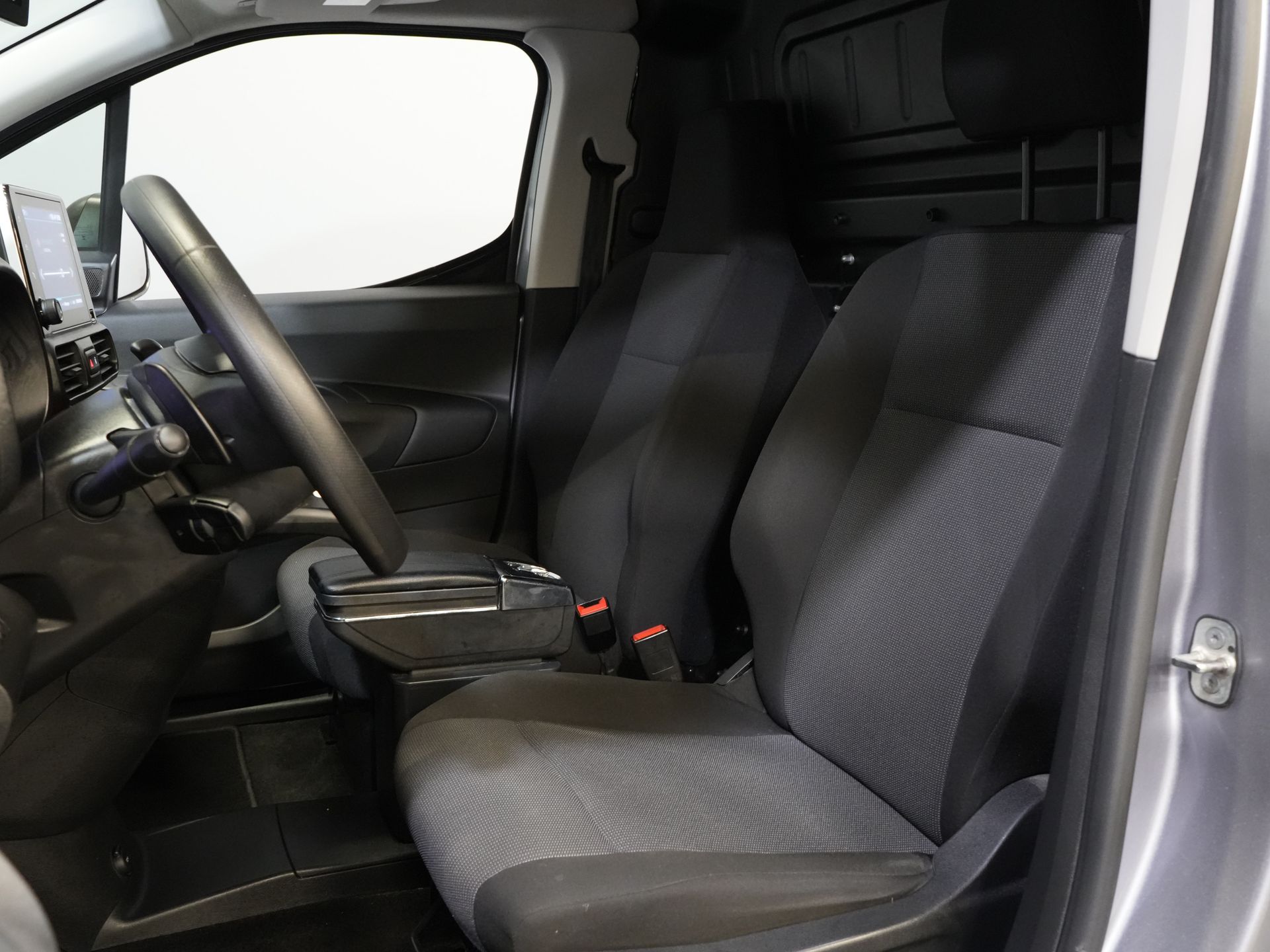 Citroën Berlingo Bestelbus 1.5 HDI 130 pk Aut. LED/ Carplay/ Keyless/ Navi/ Climate/ Camera/ PDC/ LMV/ Cruise 11