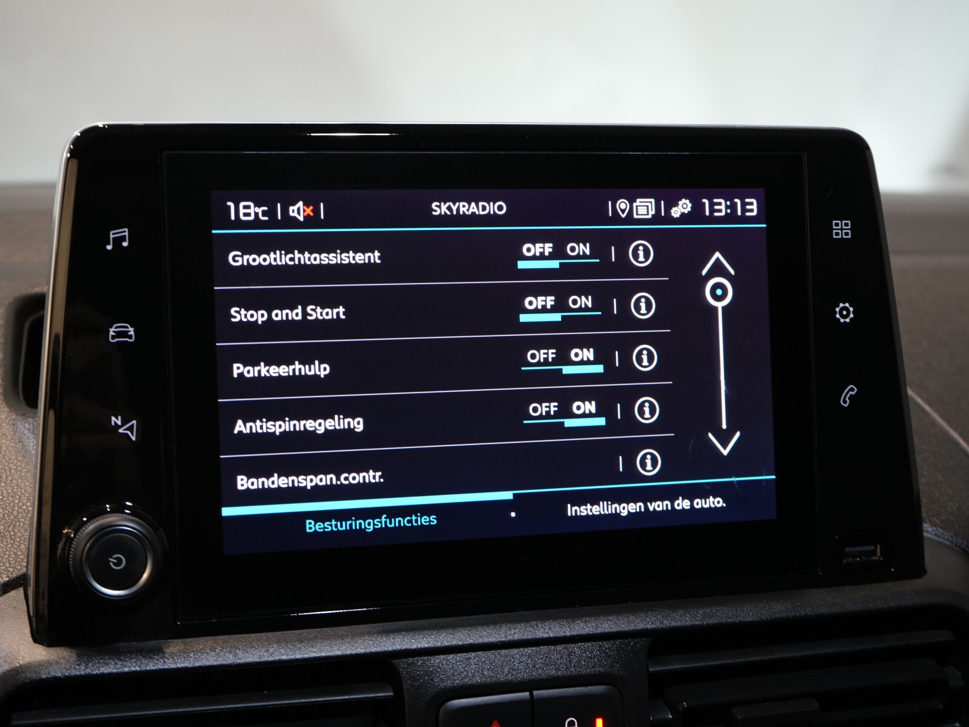 Citroën Berlingo Bestelbus 1.5 HDI 130 pk Aut. LED/ Carplay/ Keyless/ Navi/ Climate/ Camera/ PDC/ LMV/ Cruise 24