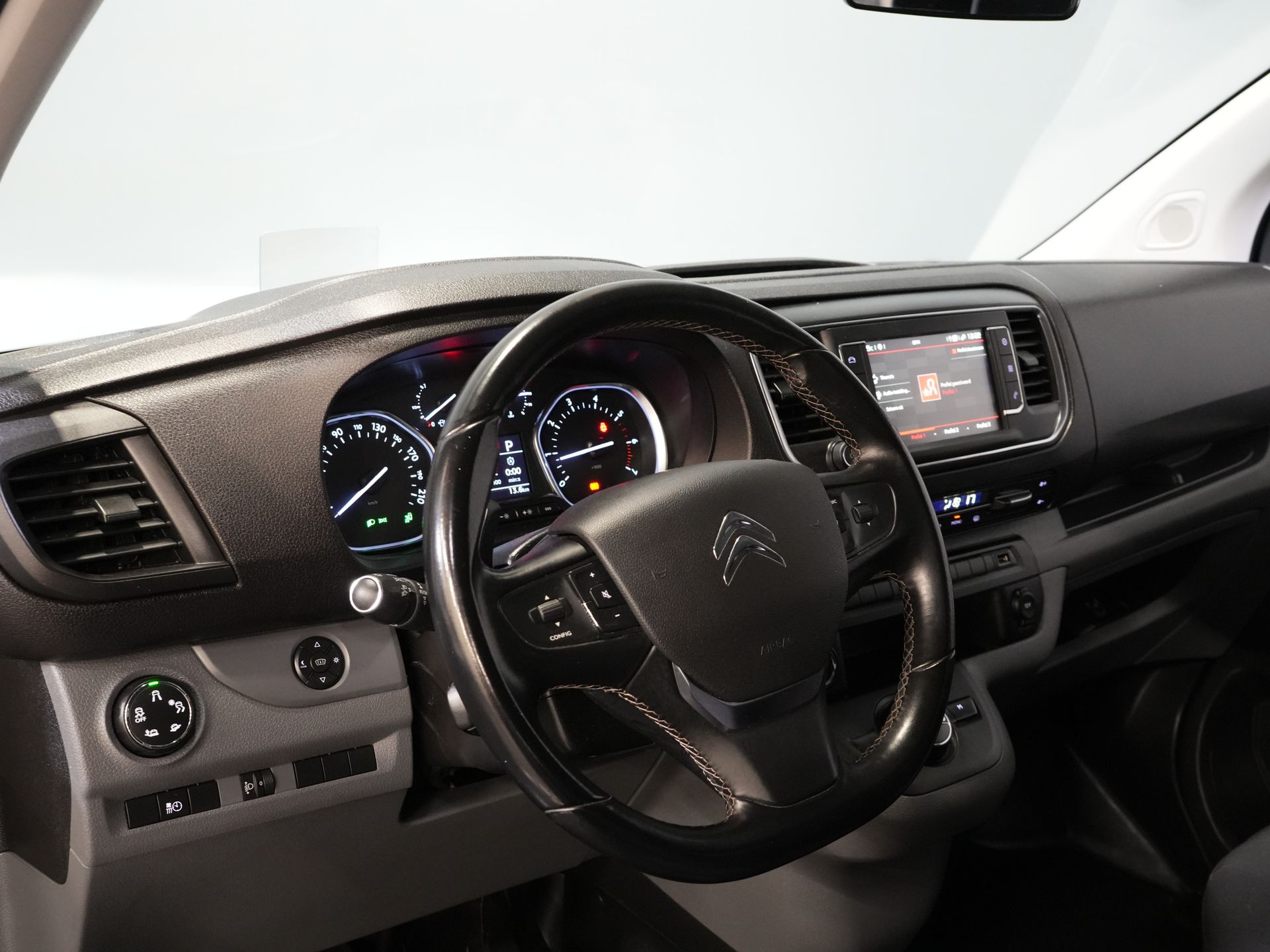 Citroën Jumpy Bestelbus 2.0 HDI 180 pk Aut. DC Dubbel Cabine Xenon/ Adapt.Cruise/ Standkachel/ 2x Schuifdeur/ Carplay/ Keyless/ Climate/ Camera/ Navi/ 1 13