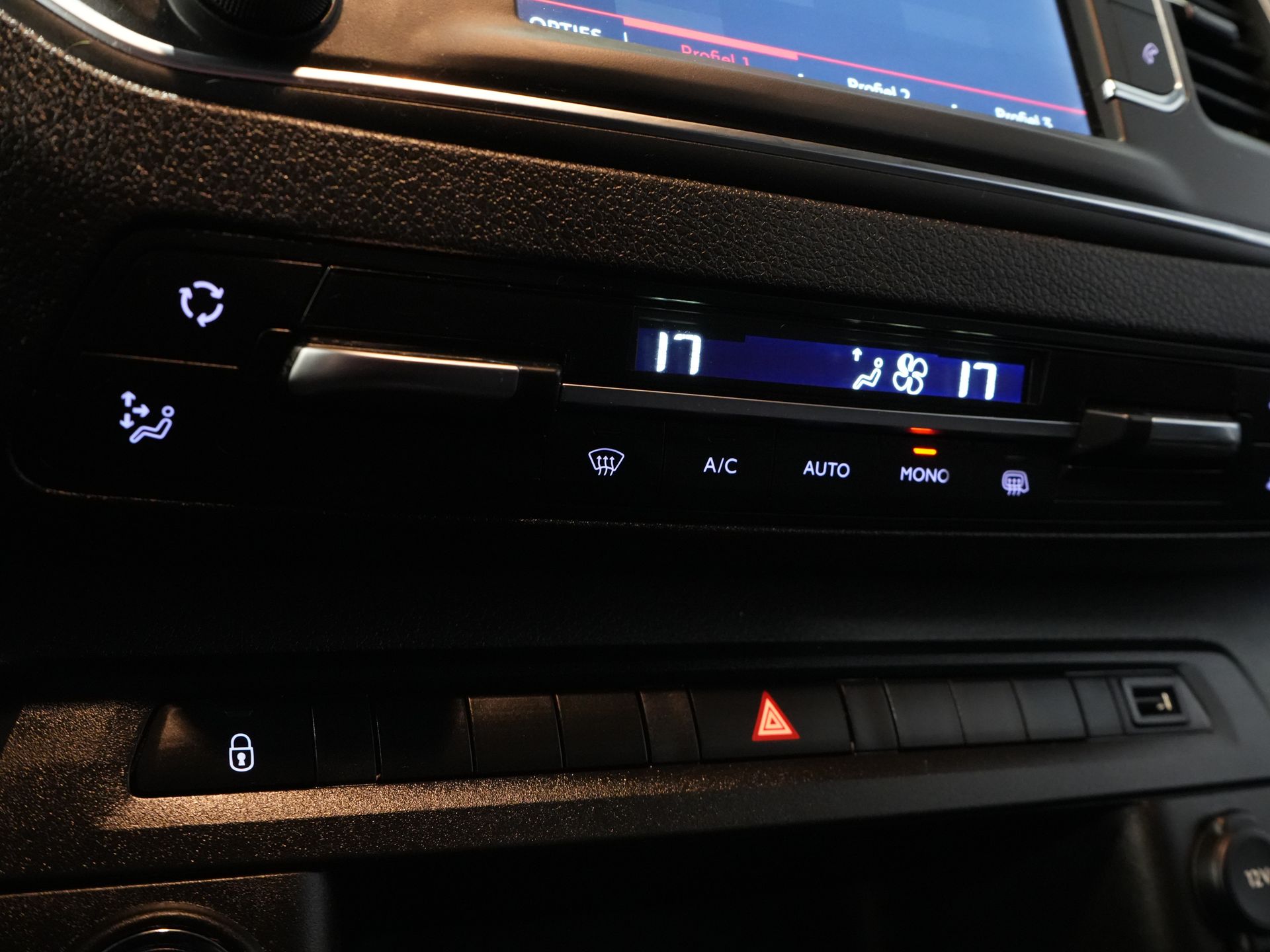 Citroën Jumpy Bestelbus 2.0 HDI 180 pk Aut. DC Dubbel Cabine Xenon/ Adapt.Cruise/ Standkachel/ 2x Schuifdeur/ Carplay/ Keyless/ Climate/ Camera/ Navi/ 1 24
