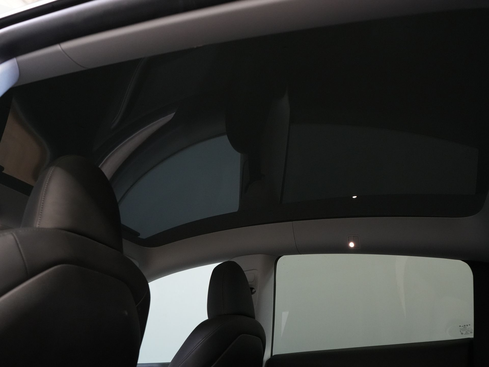Tesla Model Y SUV 455 Km WLTP (DEMO) Pano/ Memory/ Elek.klep/ Stoelverw./ Navi/ 360 Camera/ Climate/ 20” LMV 18