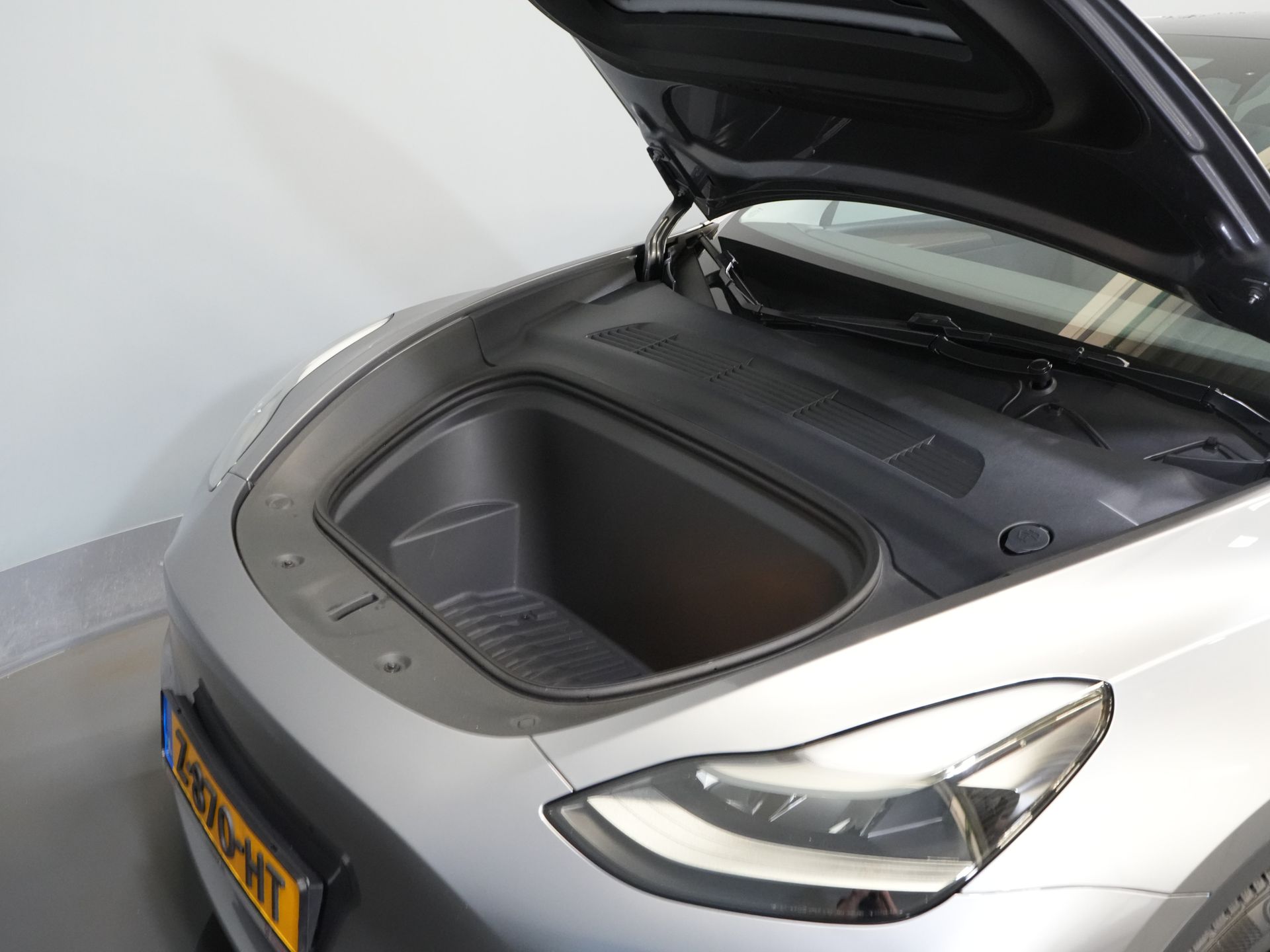 Tesla Model Y SUV 455 Km WLTP (DEMO) Pano/ Memory/ Elek.klep/ Stoelverw./ Navi/ 360 Camera/ Climate/ 20” LMV 33