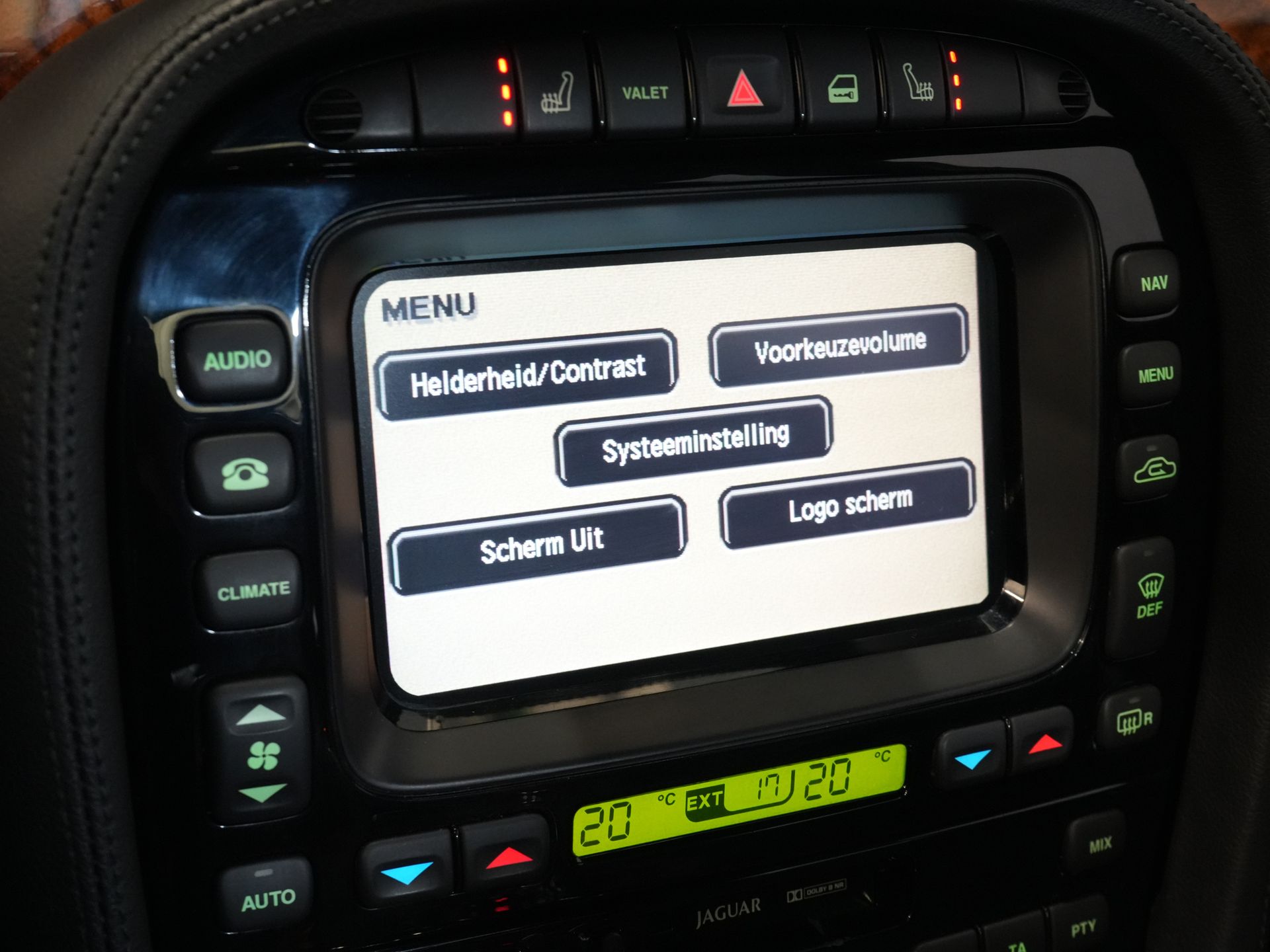 Jaguar XJ Sedan 3.0 V6 Executive Aut. Youngtimer/ Pano/ Leder/ Xenon/ Memory/ Cruise/ Stoelverw. 30
