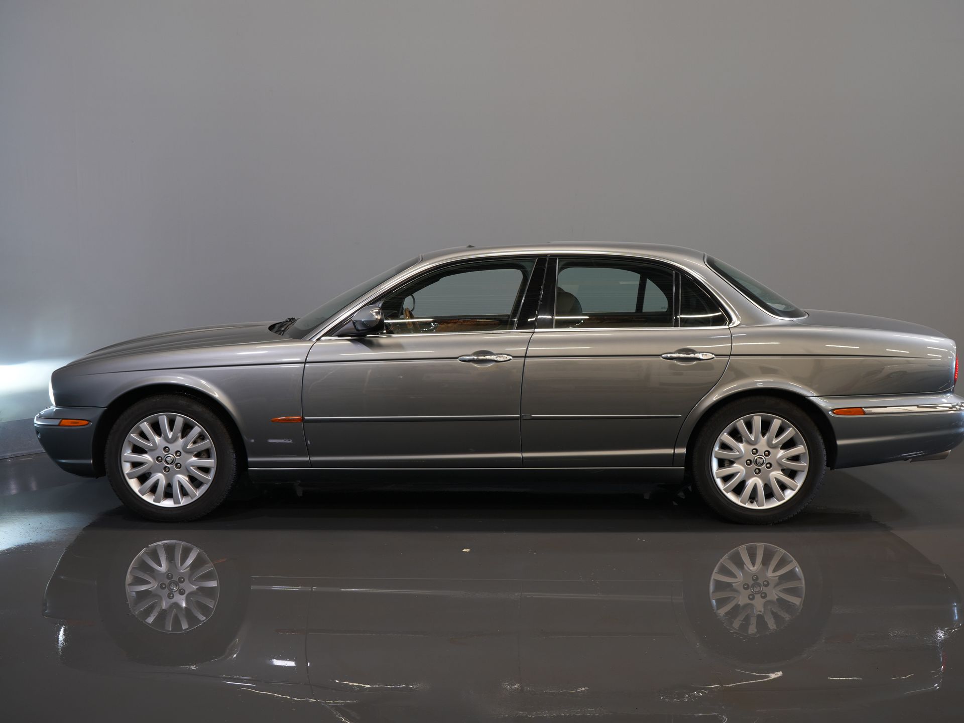 Jaguar XJ Sedan 3.0 V6 Executive Aut. Youngtimer/ Pano/ Leder/ Xenon/ Memory/ Cruise/ Stoelverw. 9