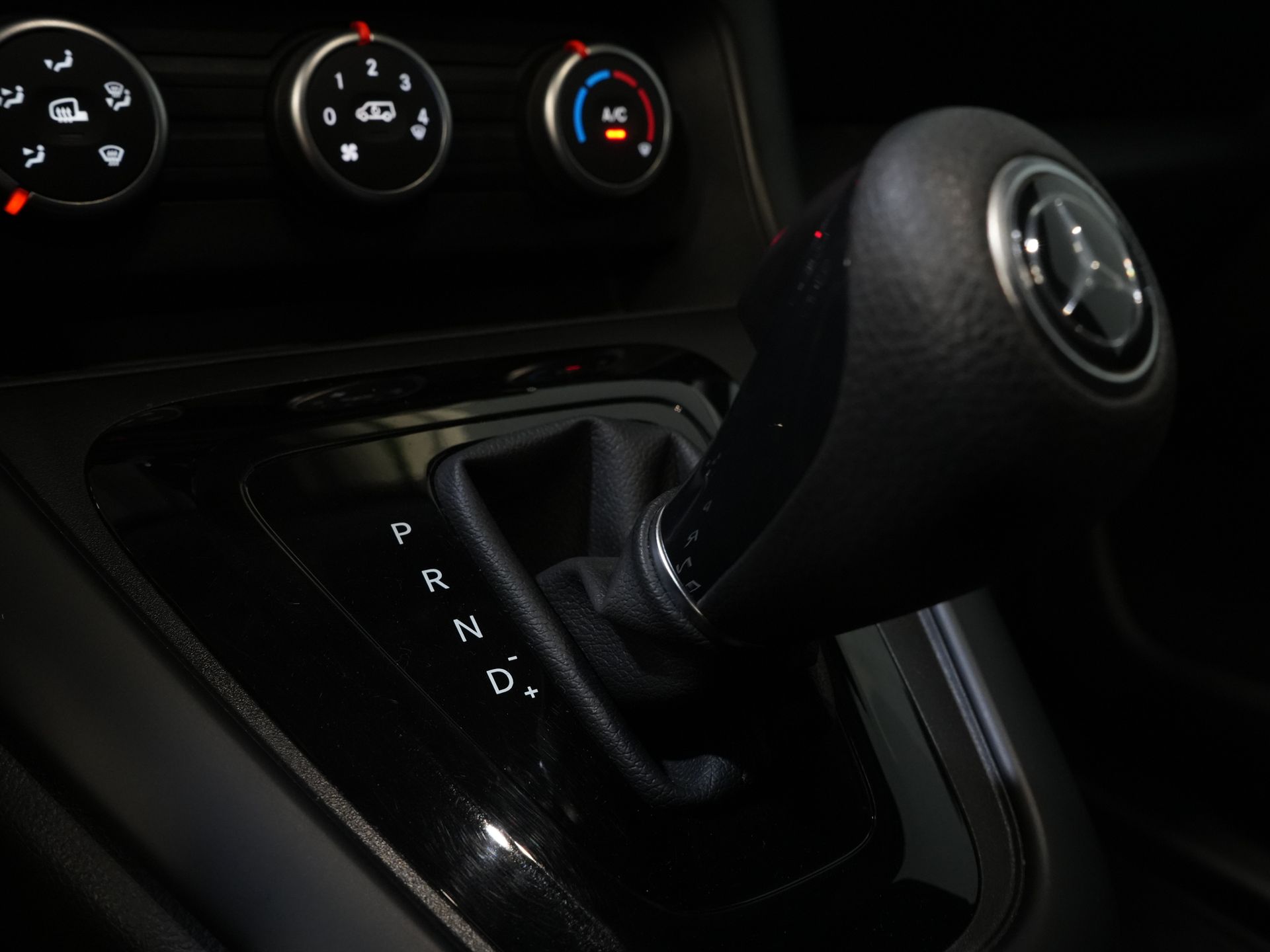 Mercedes-Benz Citan Bestelbus 110 CDI Aut. Stoelverw./ Carplay/ Cruise/ Camera/ Trekhaak/ DAB 19